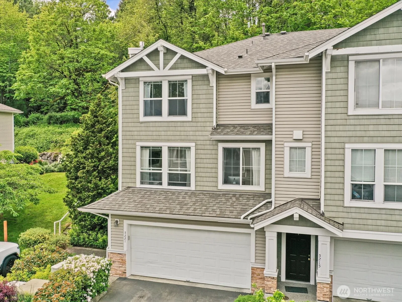 Property photo for 5221 236th Place Se #22-1, Issaquah photo 2