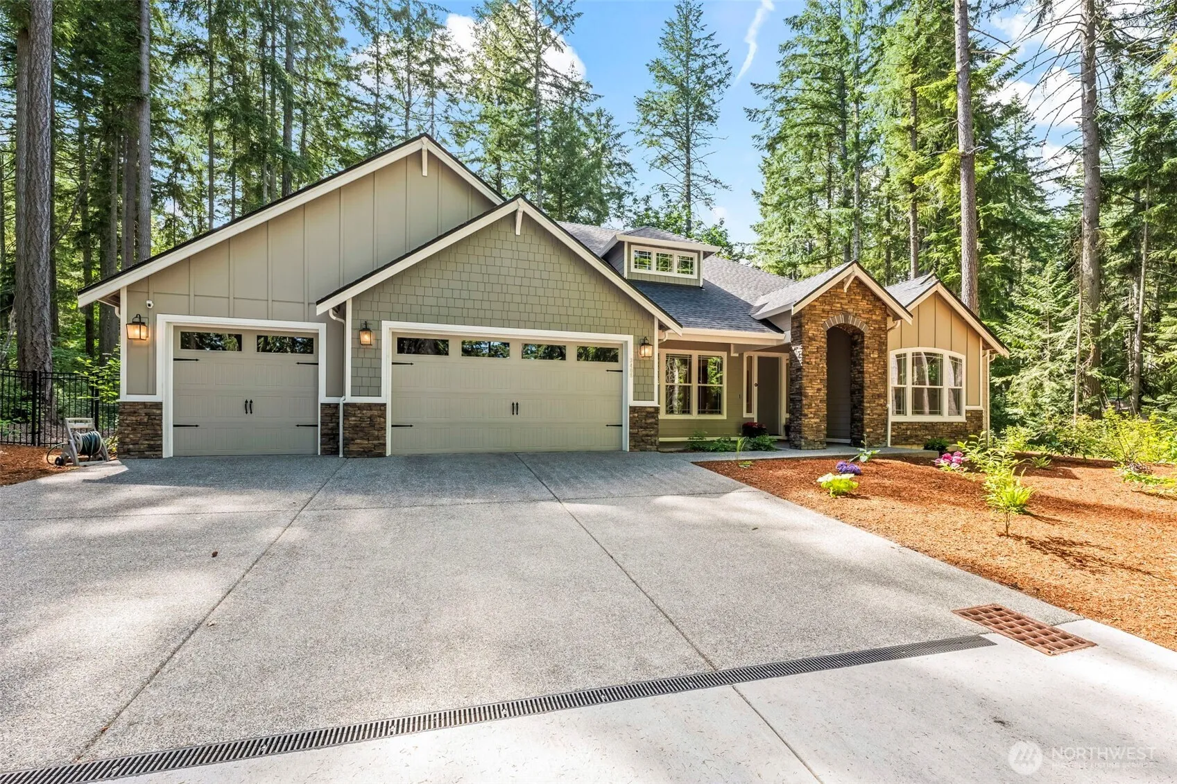 Property photo for 3408 65th Avenue Ct Nw, Gig Harbor photo 2