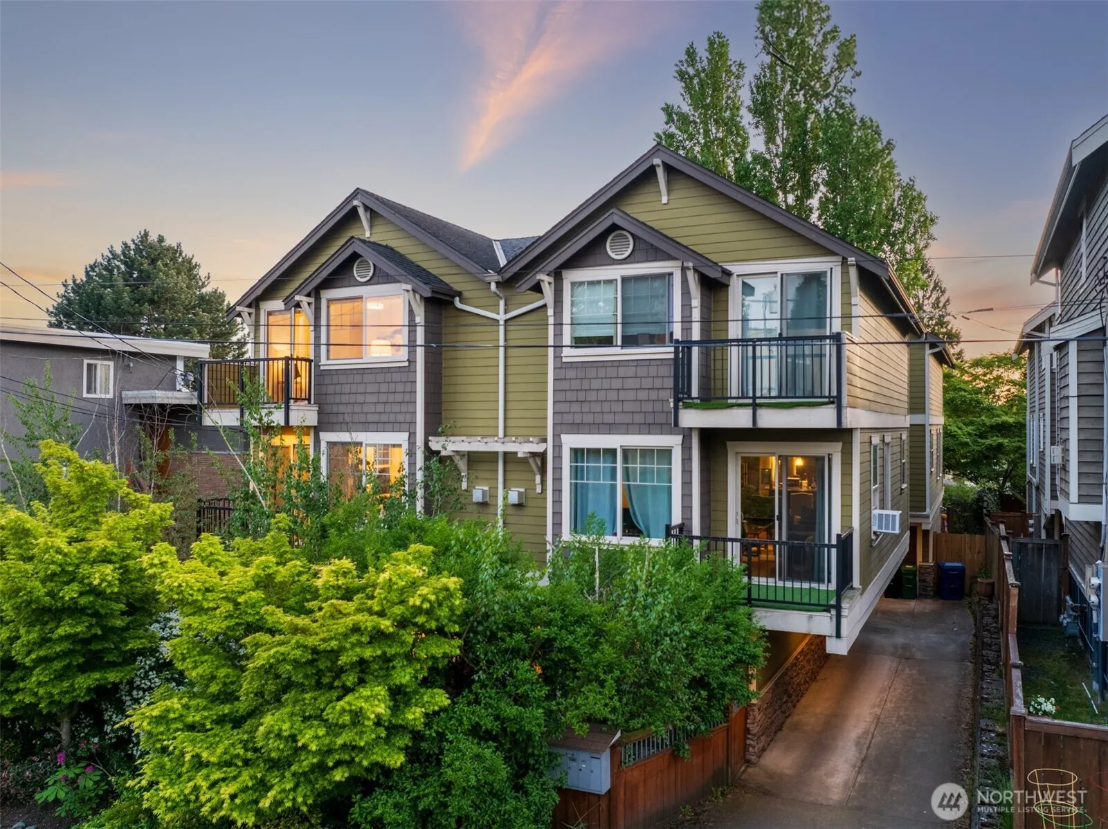 Property photo for 6737 24th Avenue Nw #a, Seattle