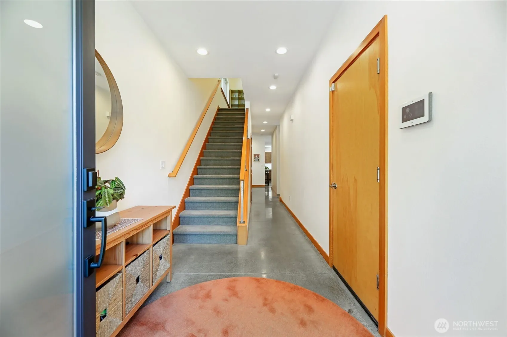Property photo for 14016 30th Avenue Ne, Seattle photo 3
