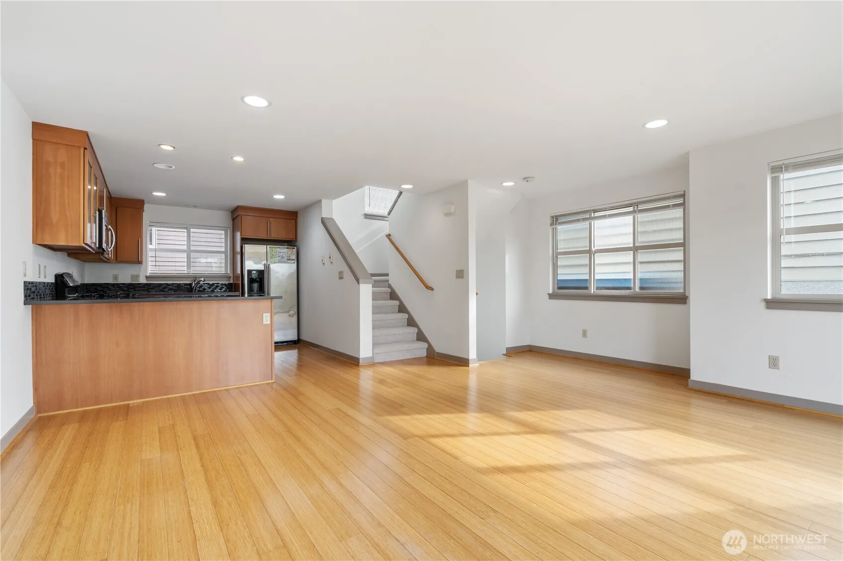 Property photo for 927 N 85th St #b, Seattle photo 4