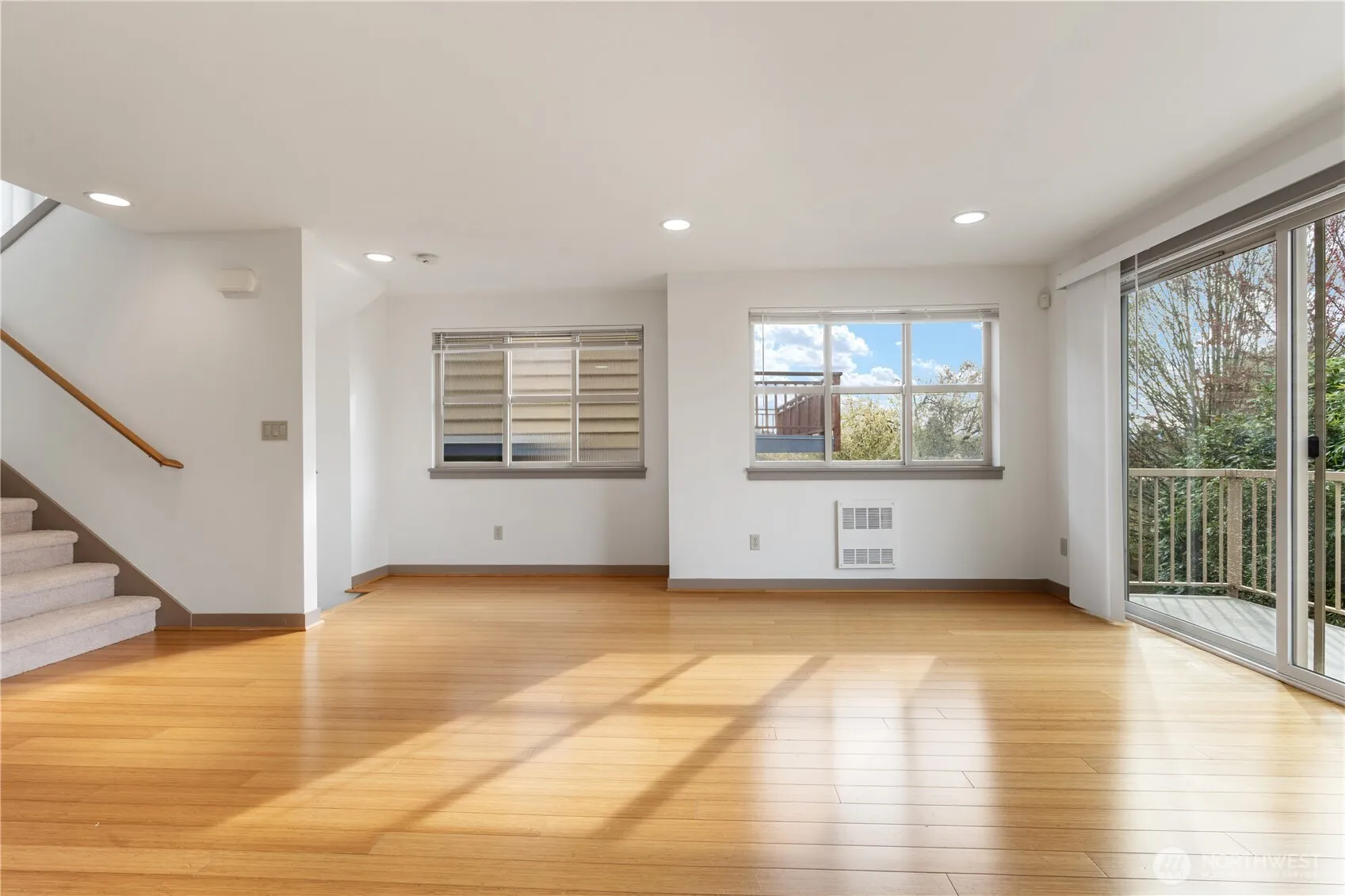 Property photo for 927 N 85th St #b, Seattle photo 3