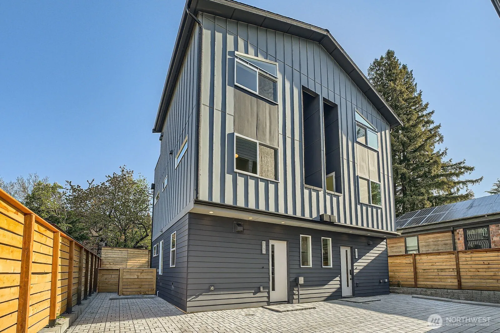 Property photo for 838 Nw 58th Street #b, Seattle
