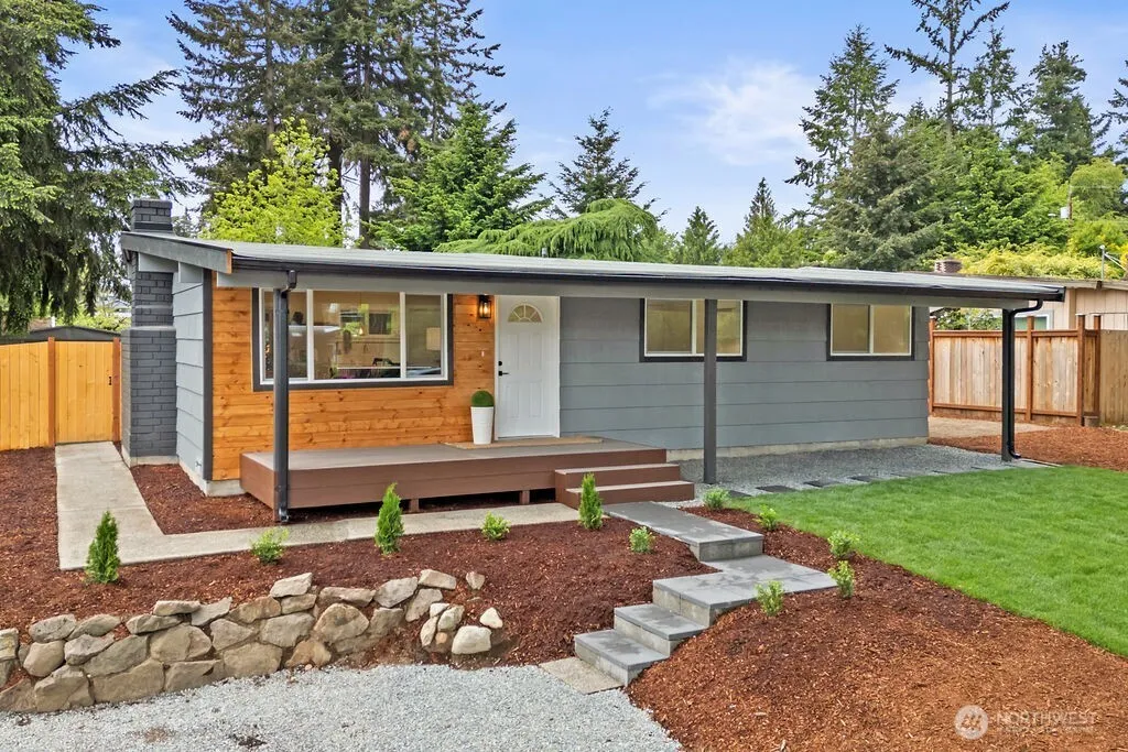Property photo for 20115 Des Moines Memorial Drive, Seattle