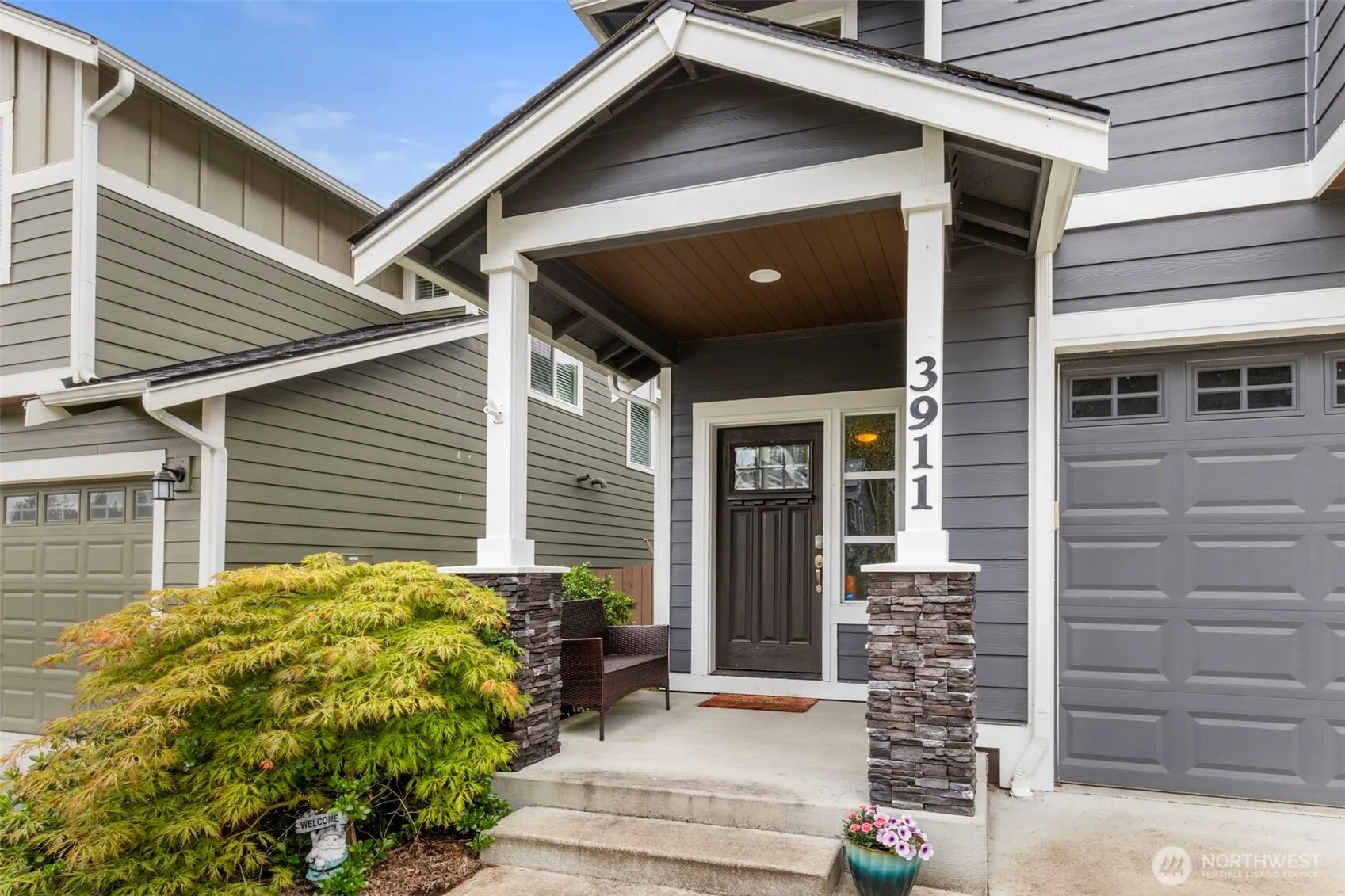 Property photo for 3911 Portside Drive, Bremerton photo 2