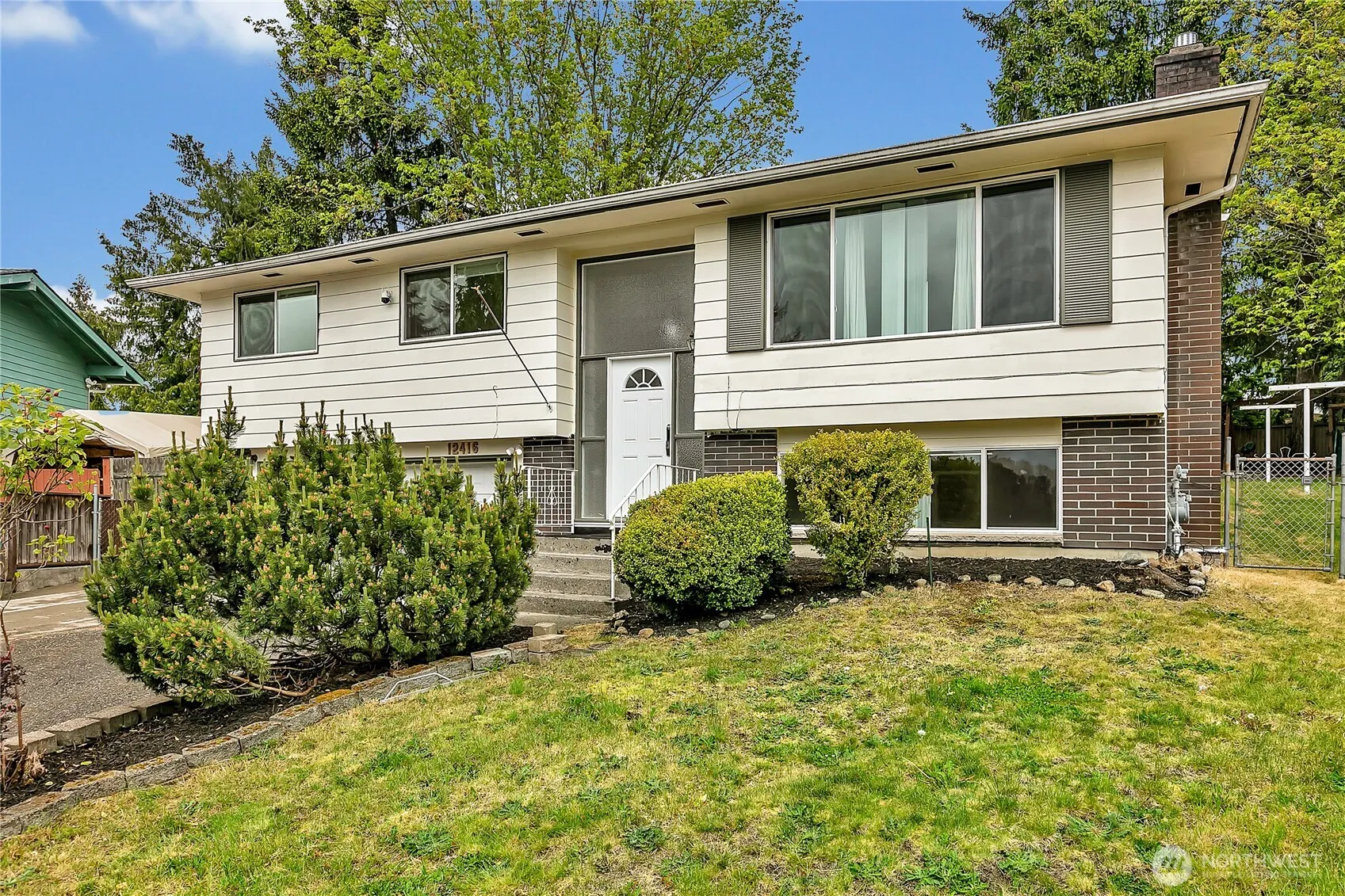 Property photo for 12416 Se 210th Street, Kent
