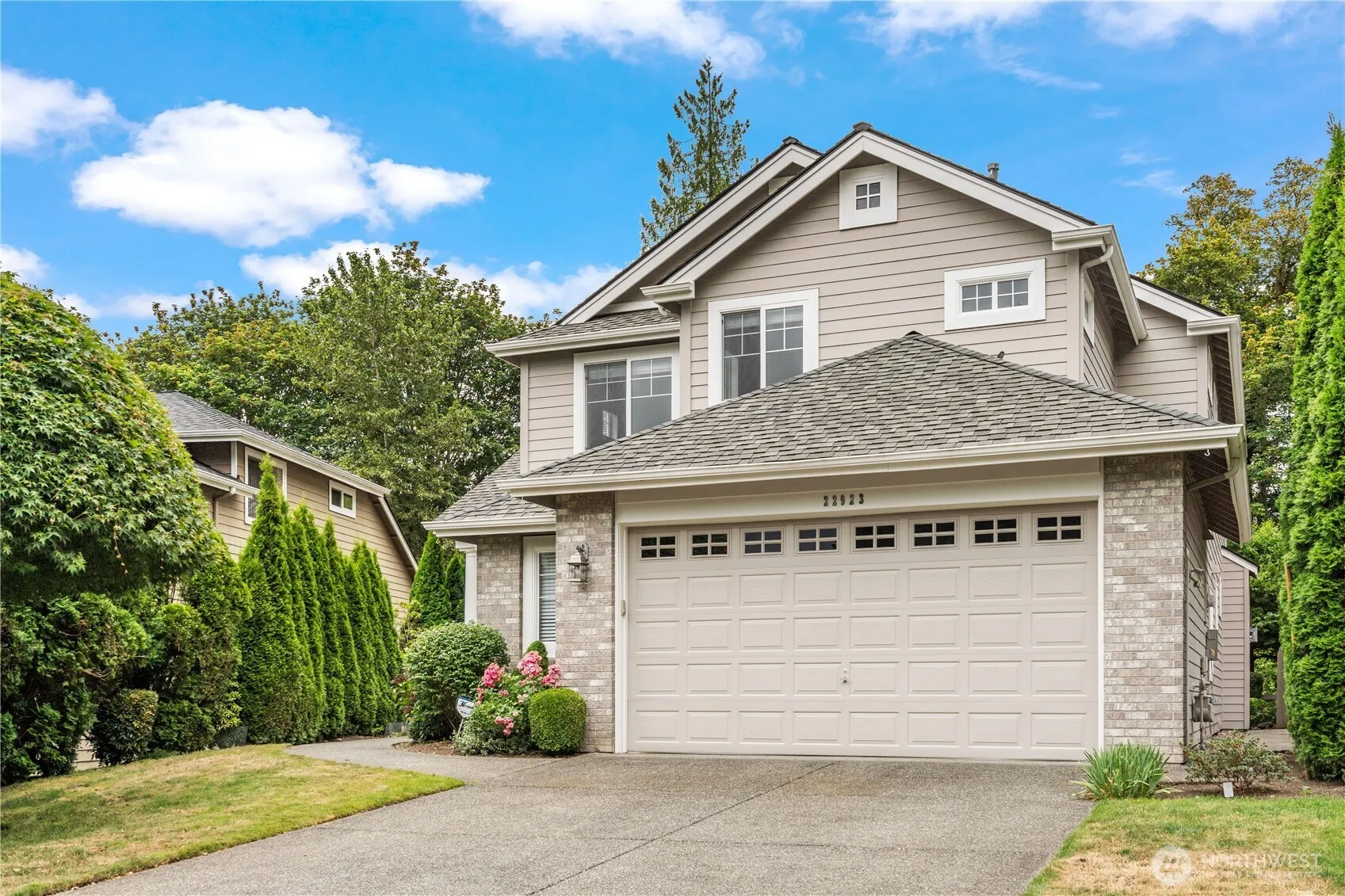 Property photo for 22923 Se 25th Place, Sammamish photo 2