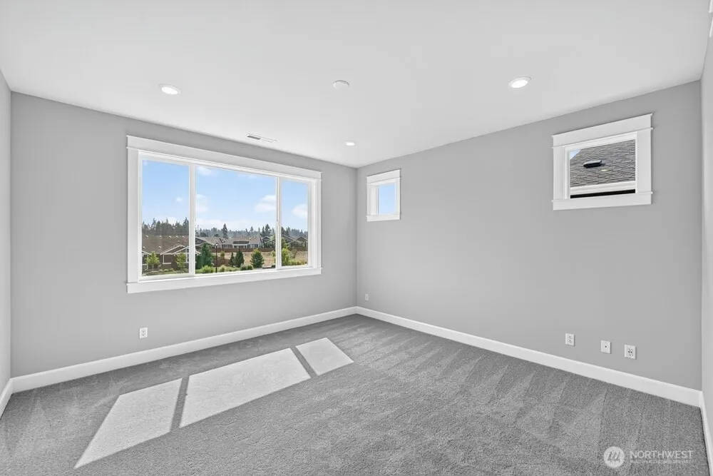 Property photo for 2918 Balsamroot Drive Se, Lacey photo 5
