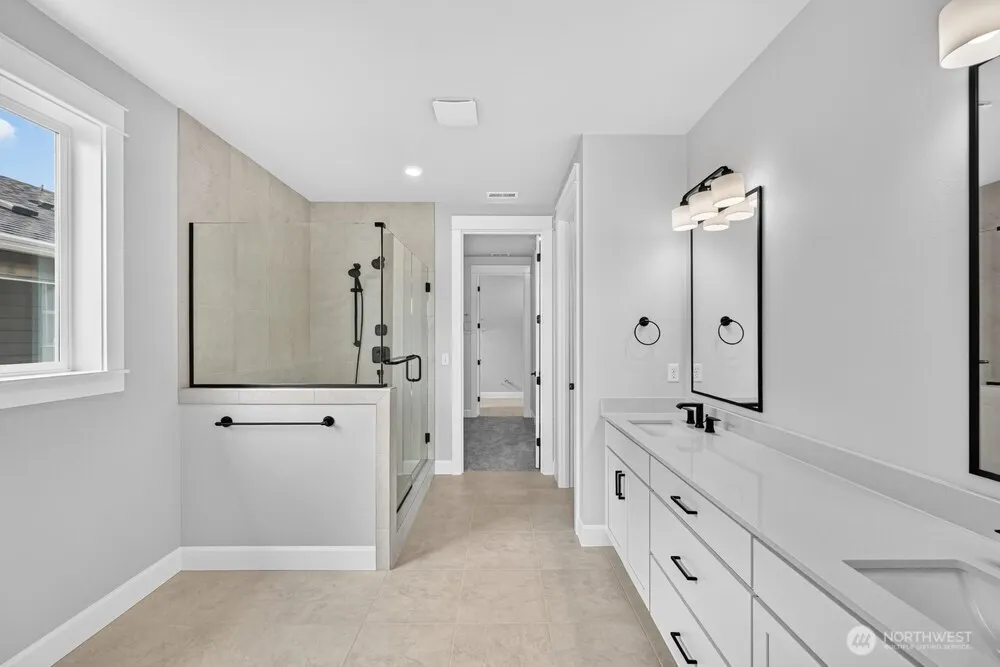 Property photo for 2918 Balsamroot Drive Se, Lacey photo 4