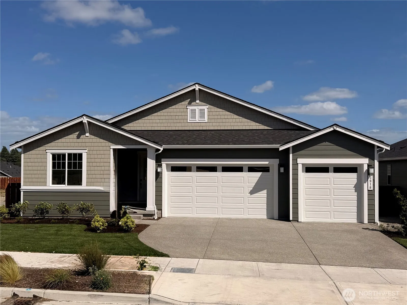 Property photo for 2918 Balsamroot Drive Se, Lacey