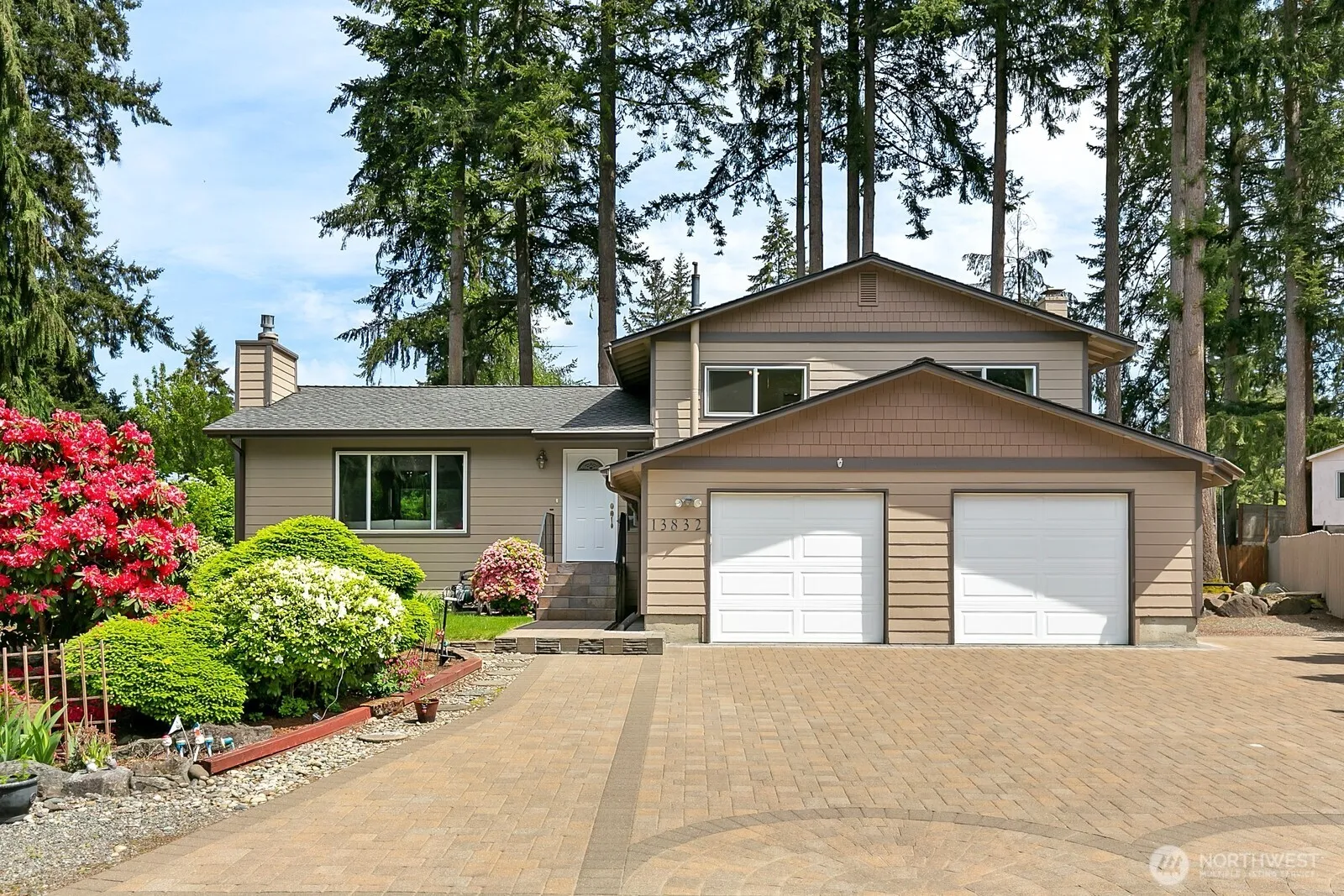 Property photo for 13832 146th Place Se, Renton