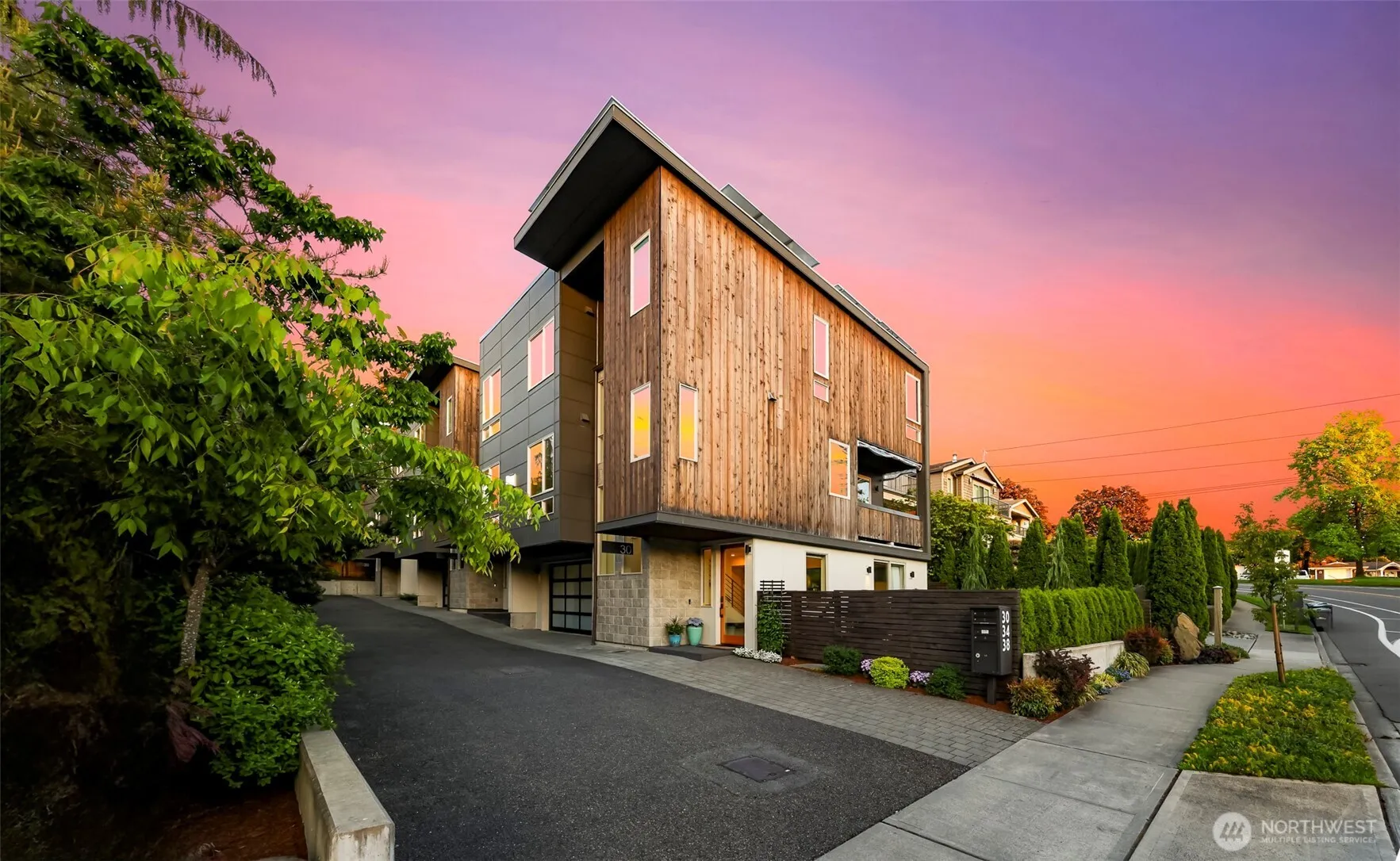 30 6th Street, Kirkland