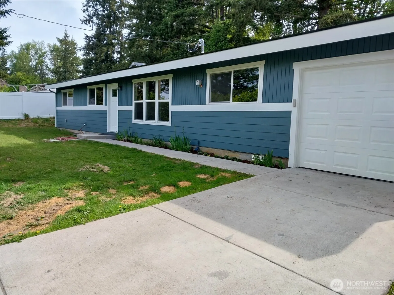 13824 169th Avenue Se, Renton