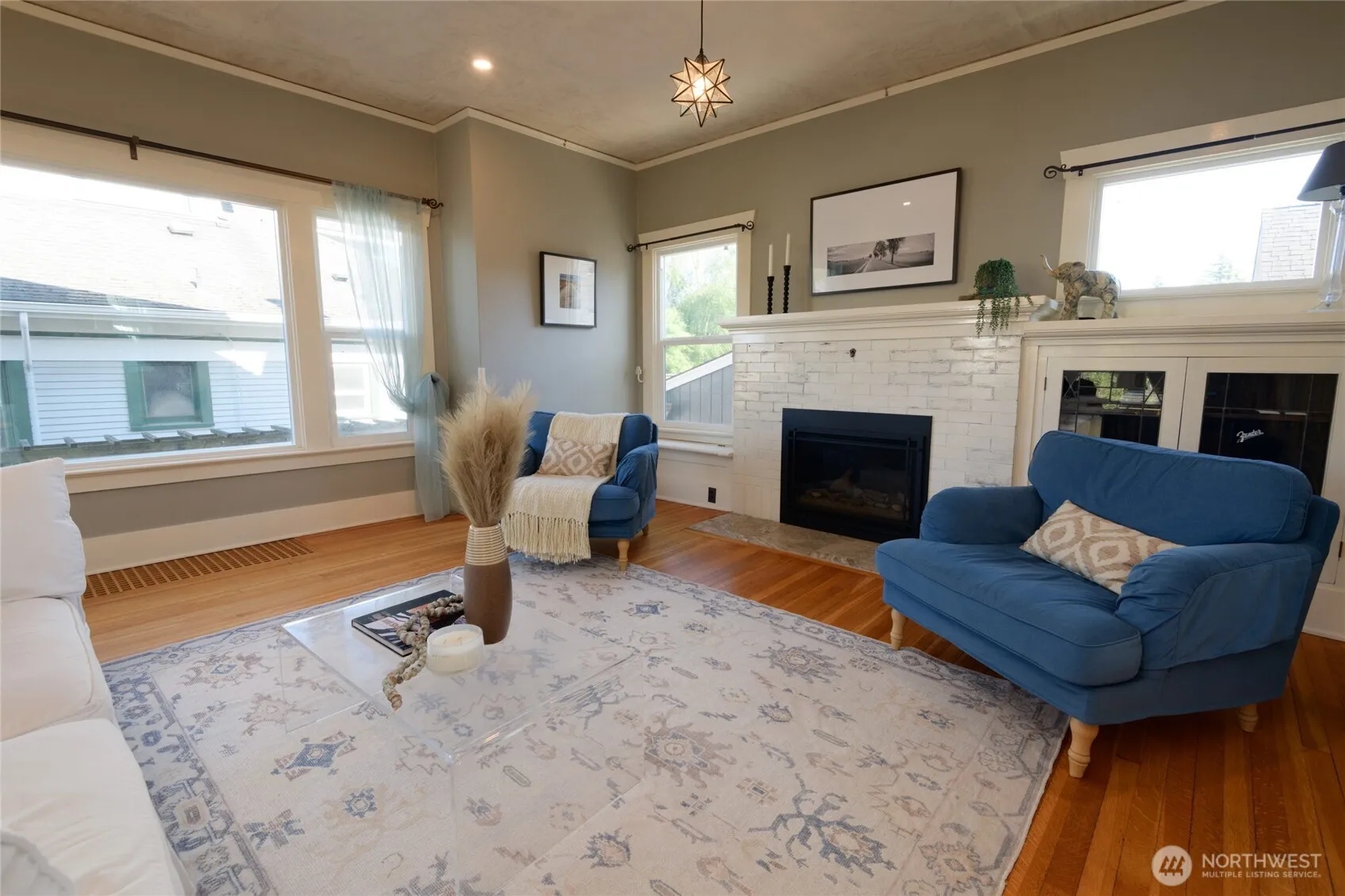 Property photo for 333 N 75th Street, Seattle photo 3