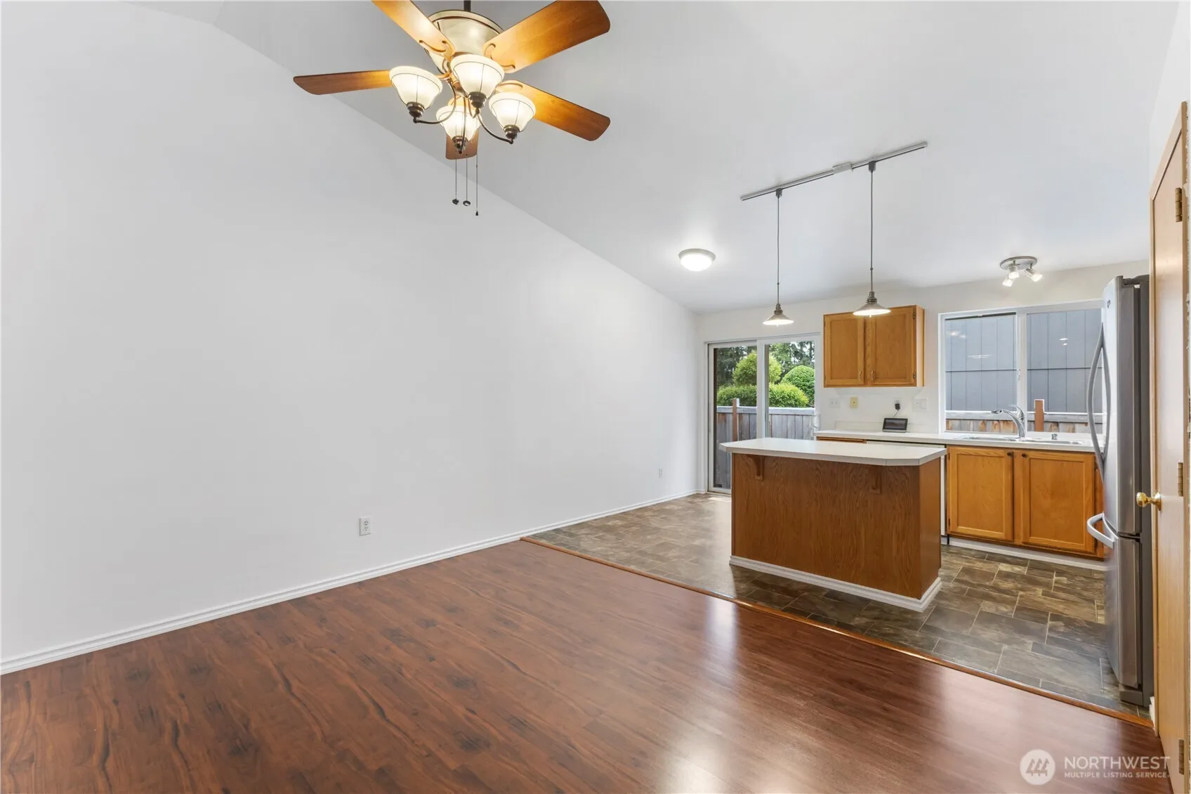 Property photo for 12801 95th Avenue Ct E, Puyallup photo 5
