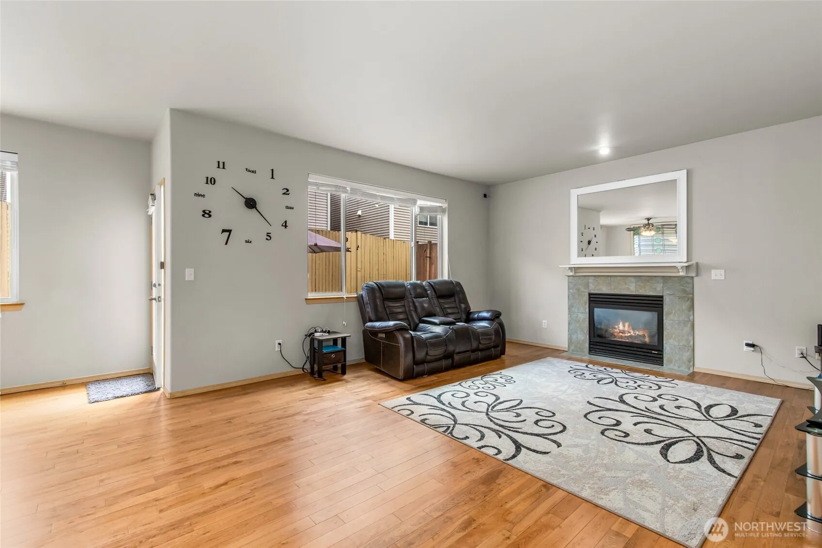 Property photo for 19307 25th Avenue Se, Bothell photo 4