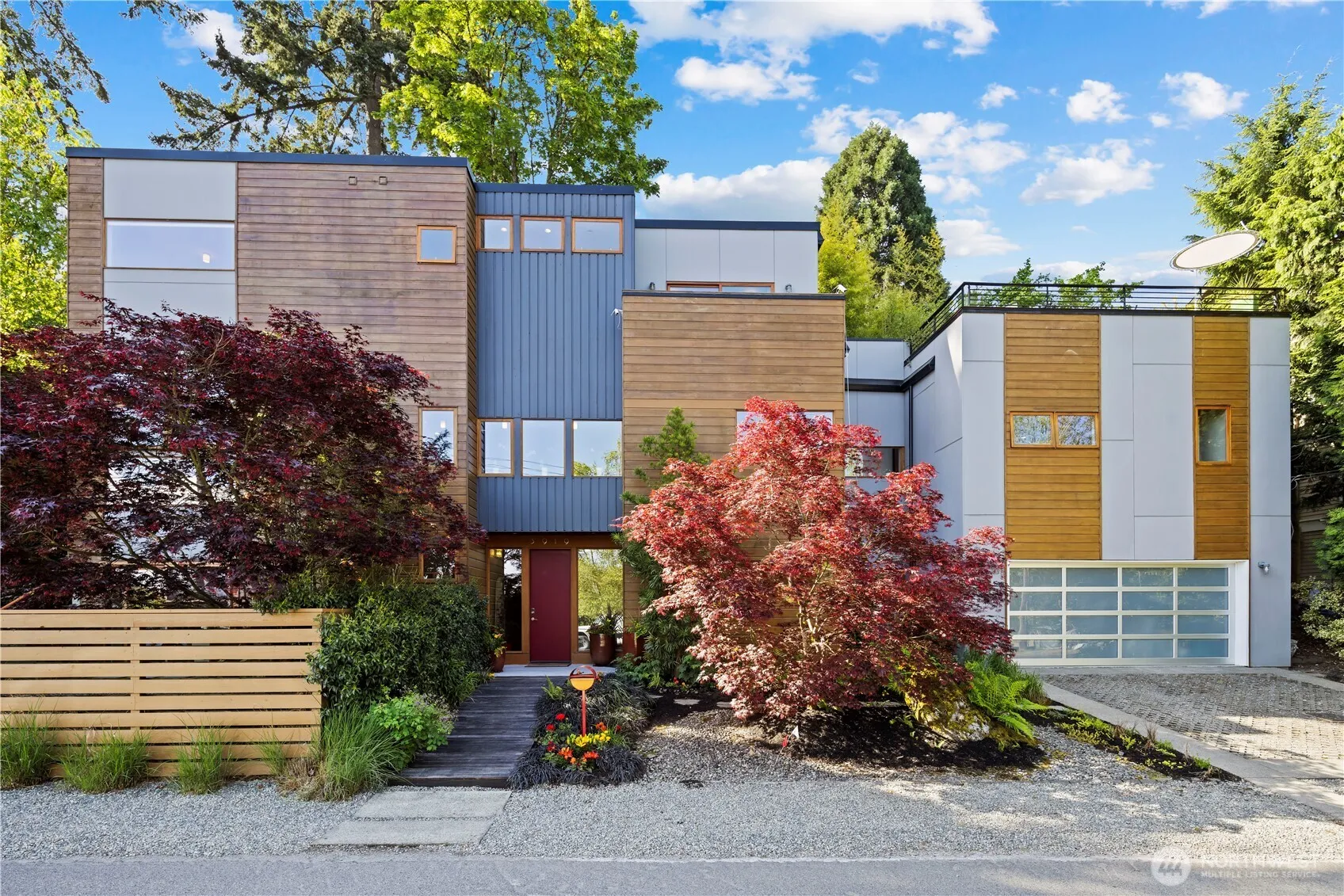 Property photo for 3919 S Alaska Street, Seattle photo 2