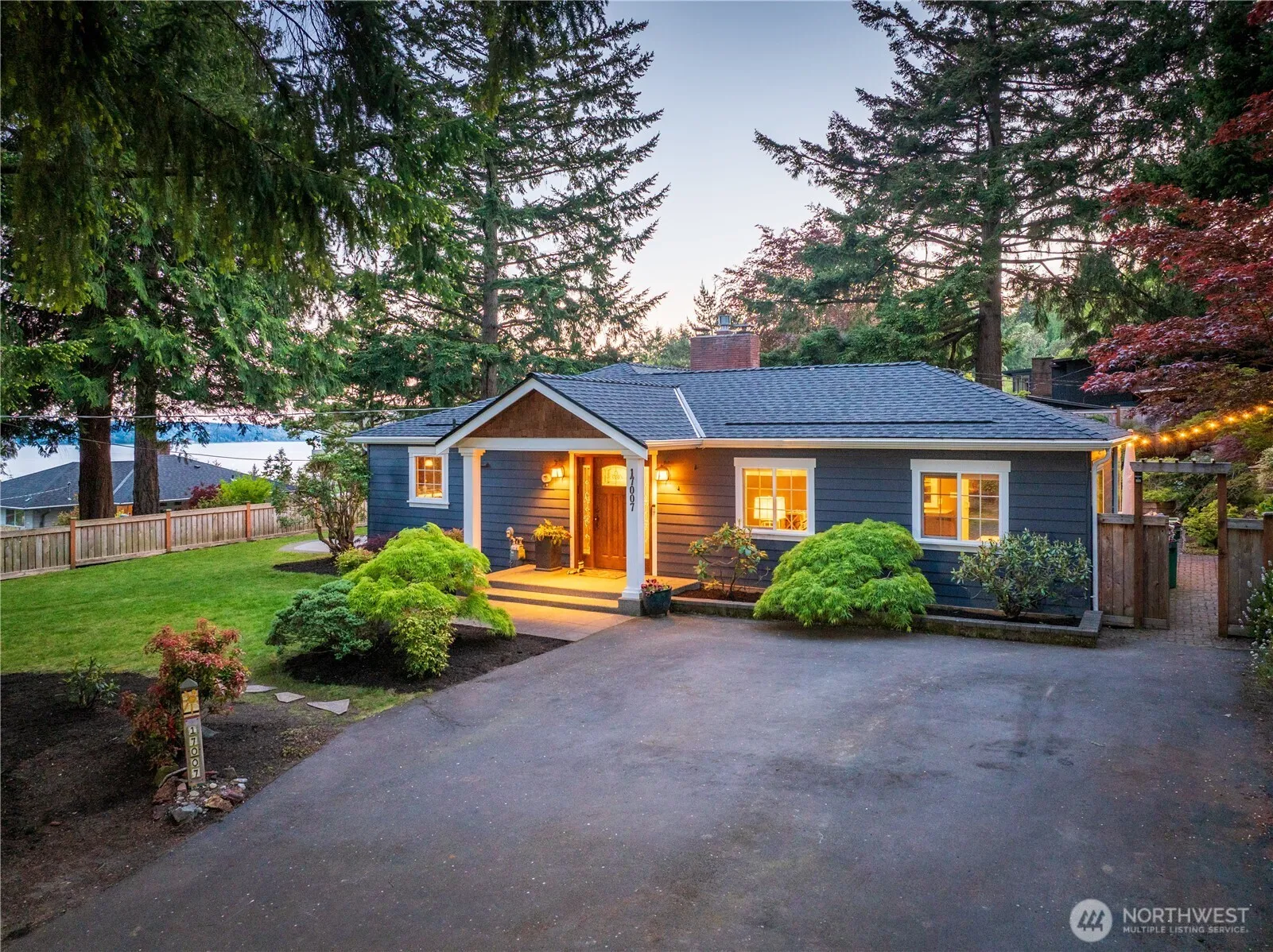 Property photo for 17007 12th Place Sw, Normandy Park