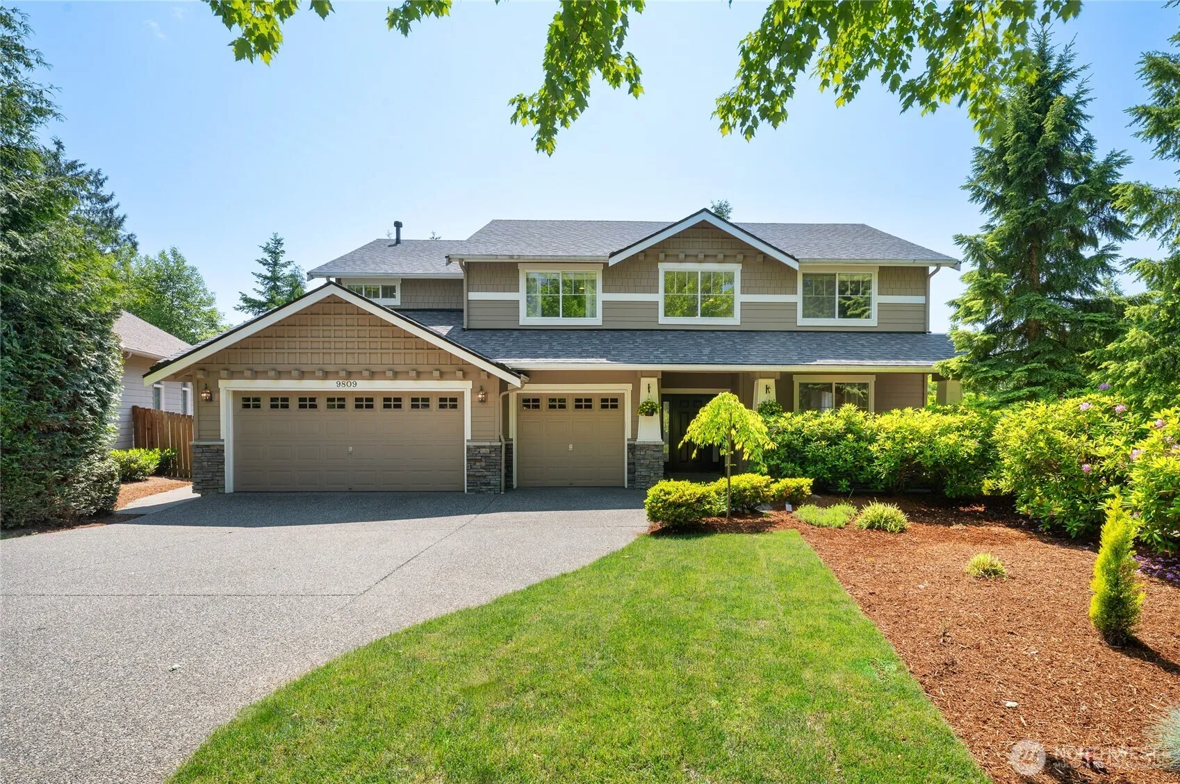 Property photo for 9809 225th Avenue Ne, Redmond photo 2