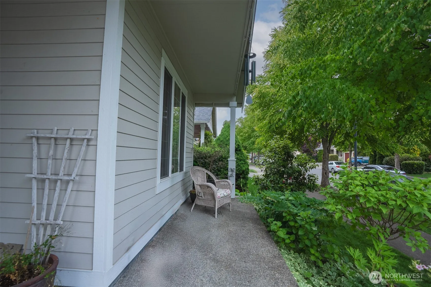 Property photo for 6945 Axis Street Se, Lacey photo 2