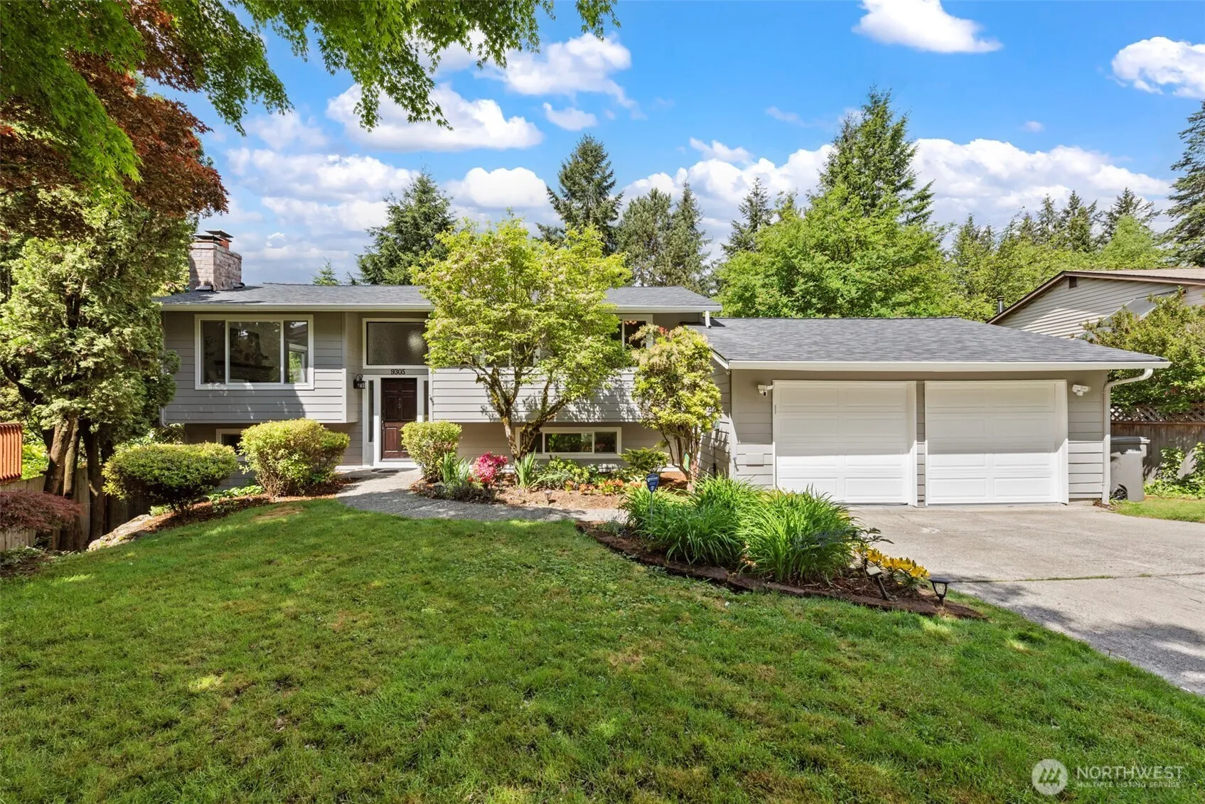 Property photo for 9305 169th Place Ne, Redmond