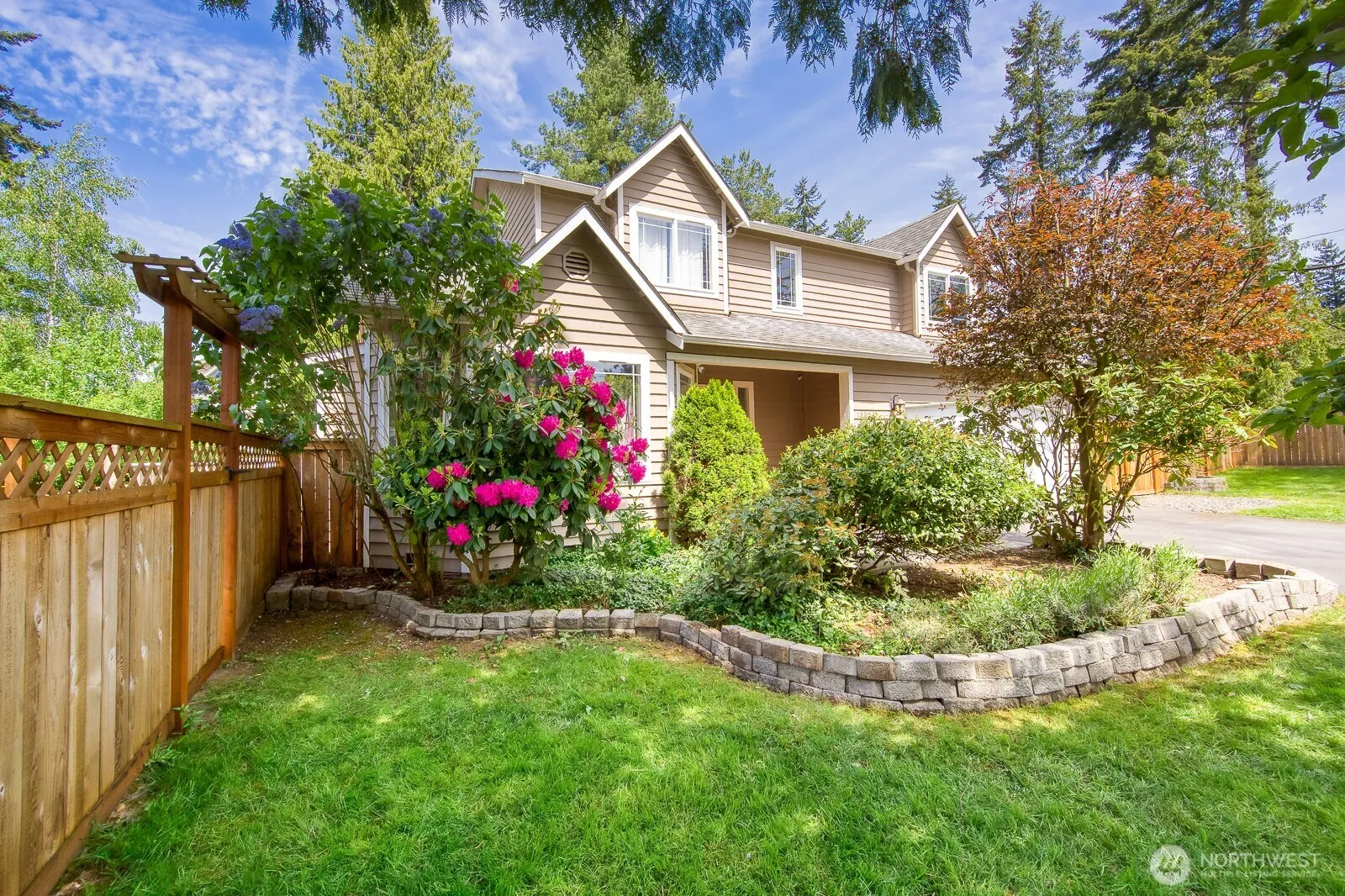 Property photo for 12203 Densmore Avenue N, Seattle