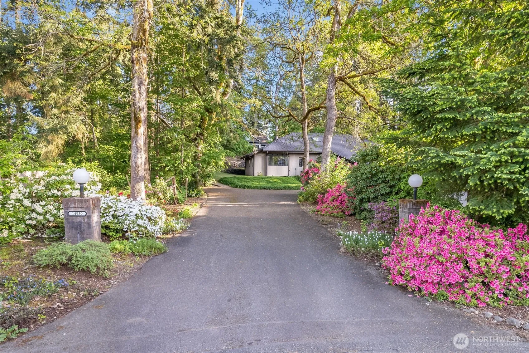 Property photo for 14930 15th Avenue Ct E, Tacoma photo 2