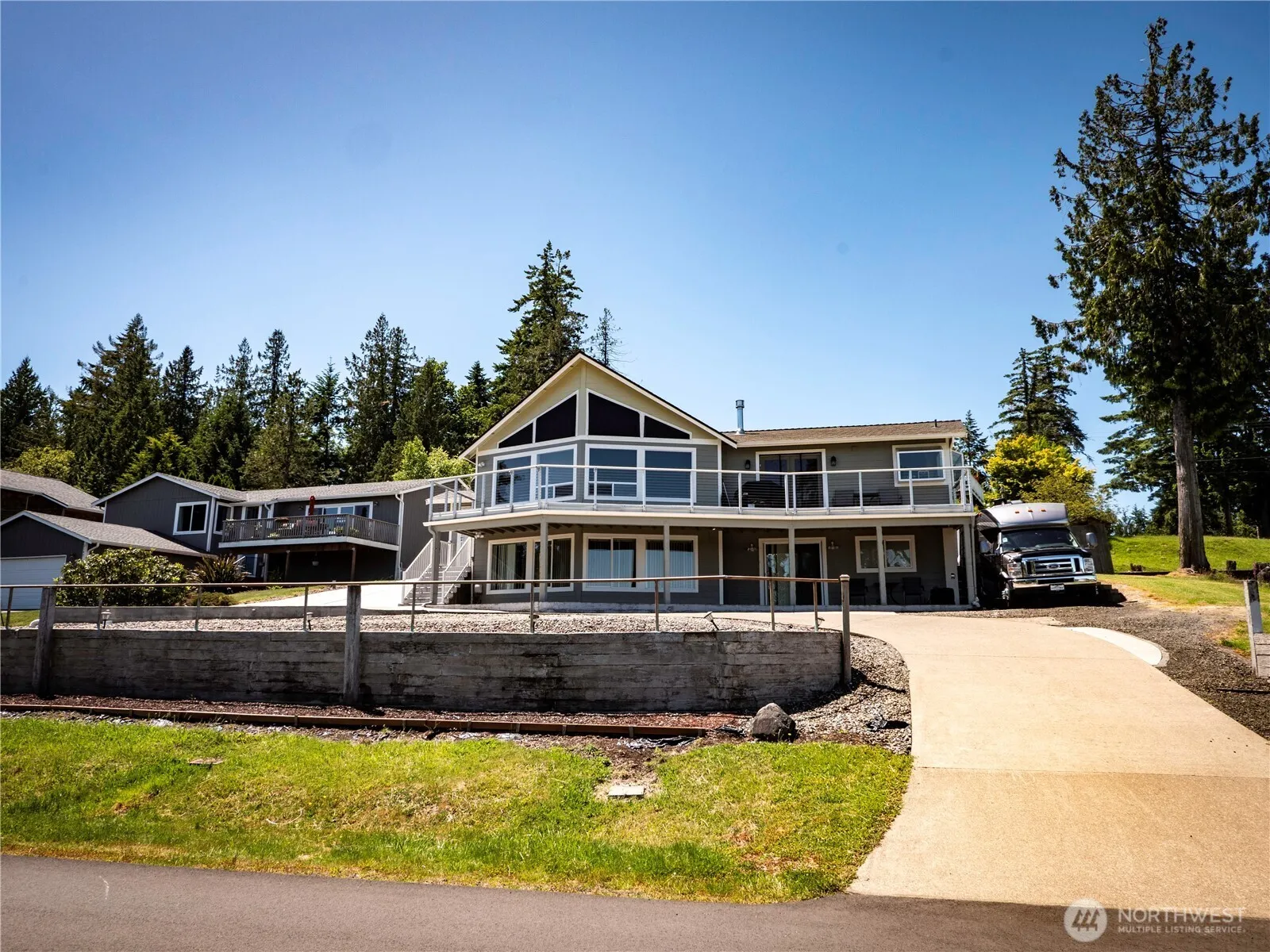 Property photo for 2207 Island Drive Nw, Olympia photo 2