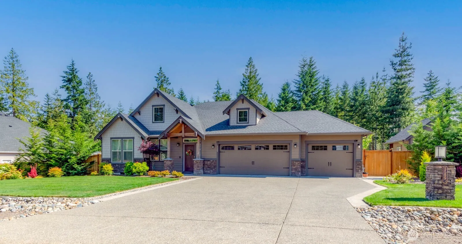 Property photo for 5589 Nw Muddy Paws Court, Bremerton photo 2