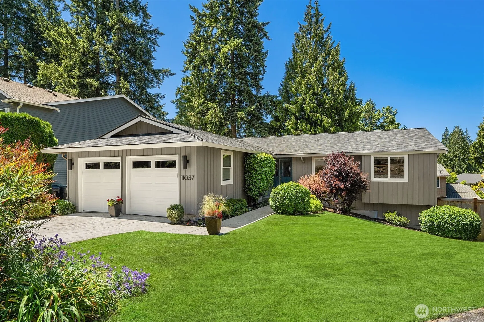 Property photo for 11037 128th Place Ne, Kirkland