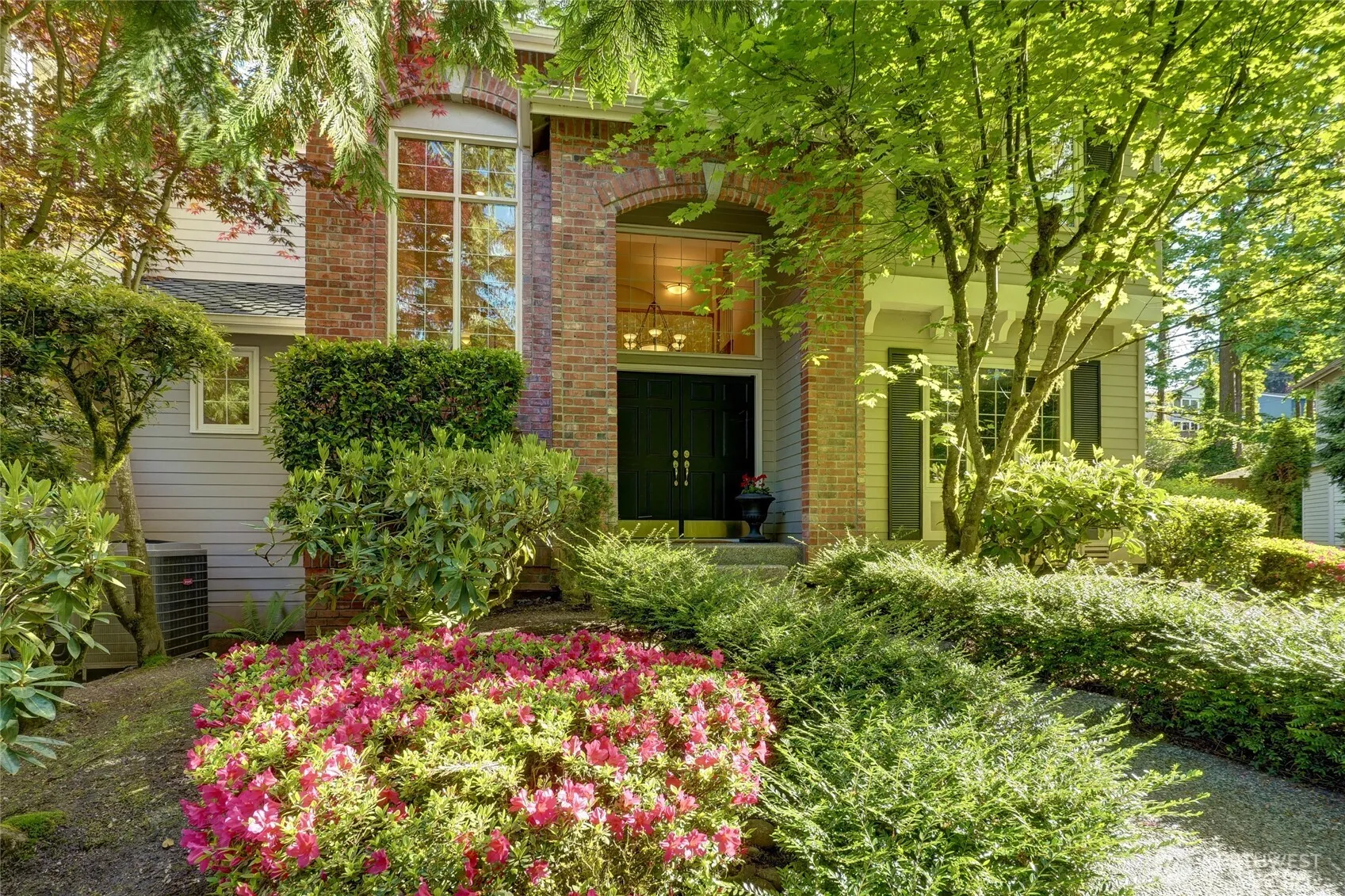 Property photo for 3215 165th Place Ne, Bellevue