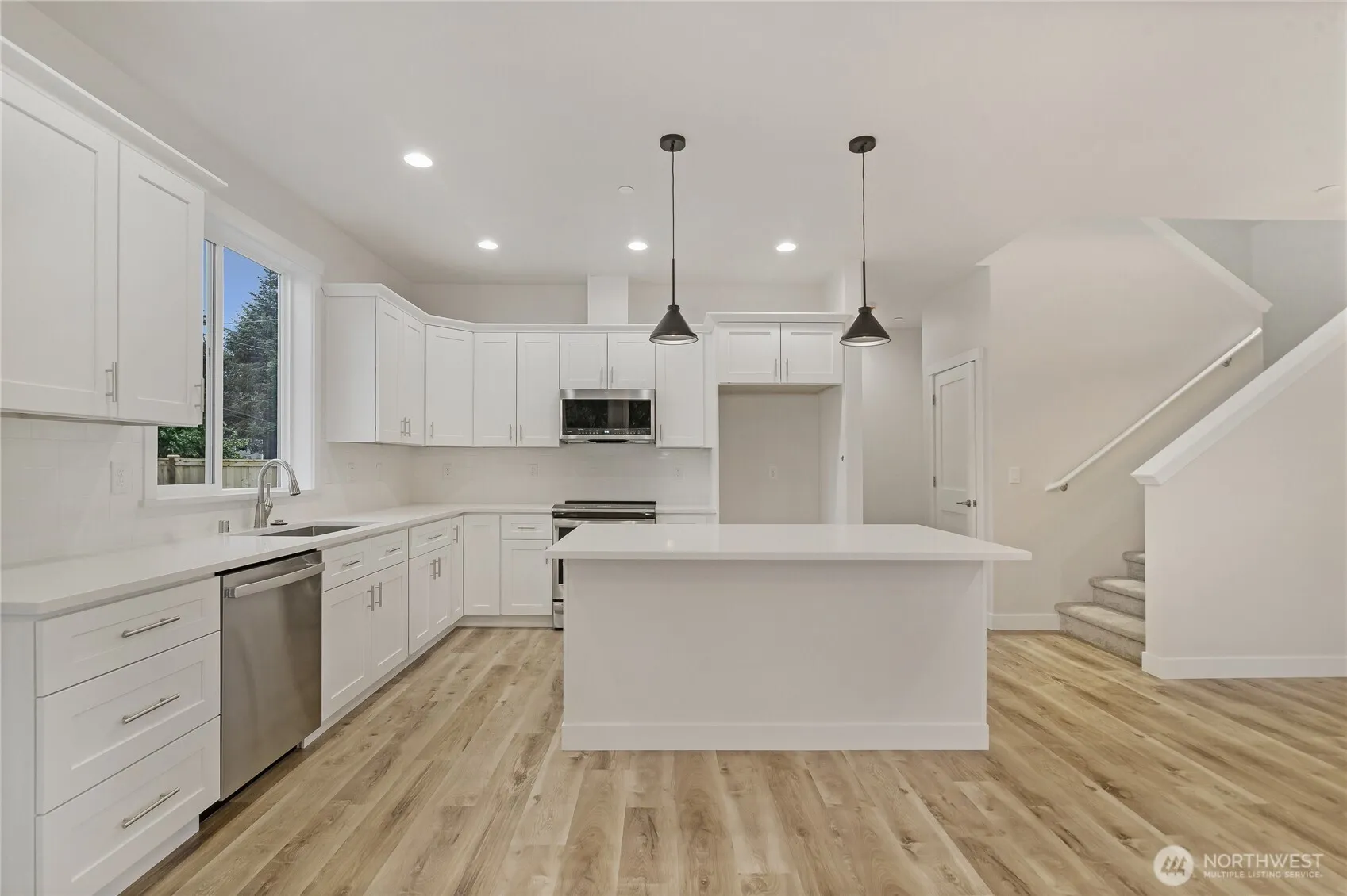 Property photo for 1917 Giles Avenue Nw, Olympia photo 5