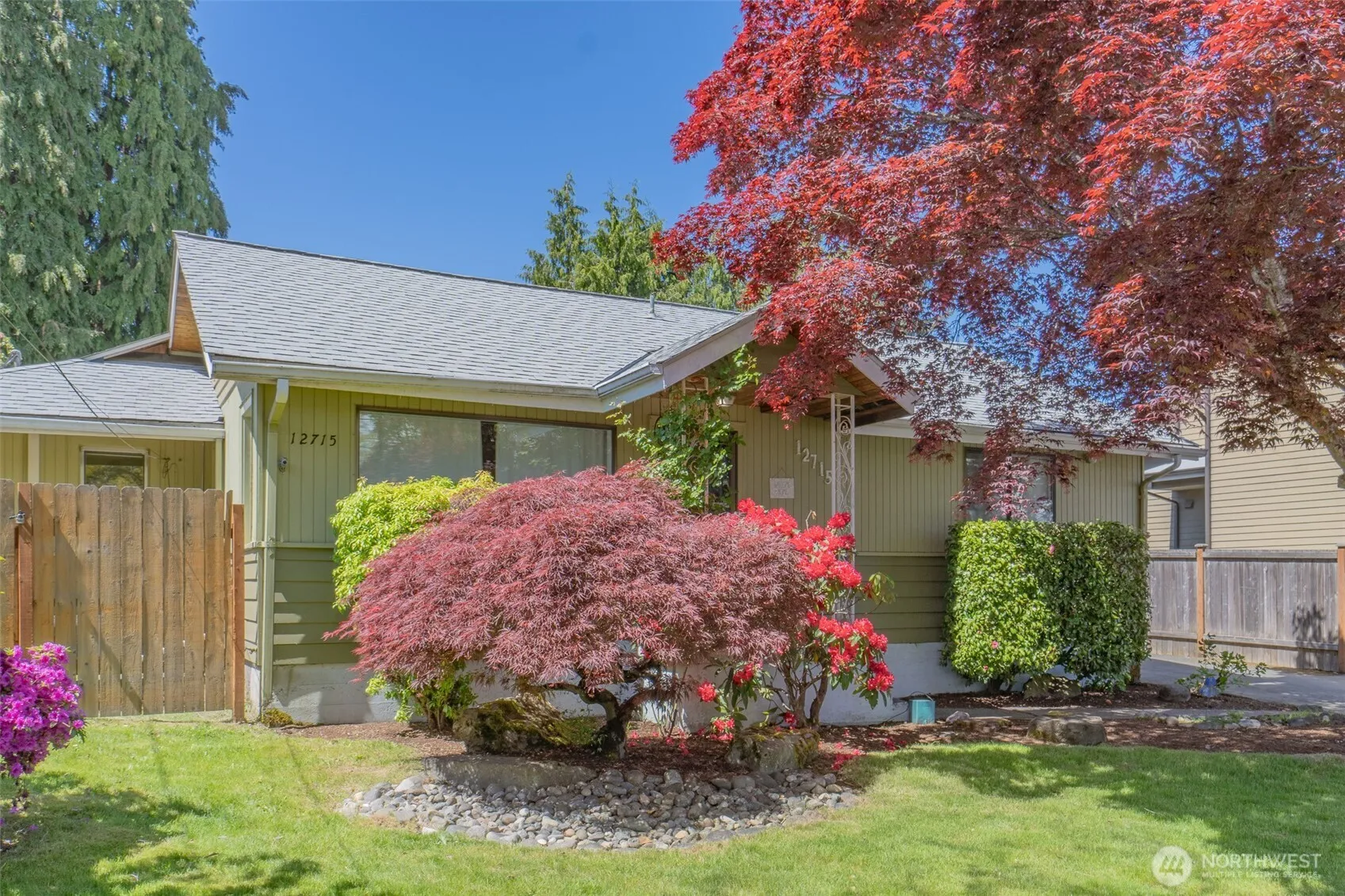 Property photo for 12715 Evanston Avenue N, Seattle