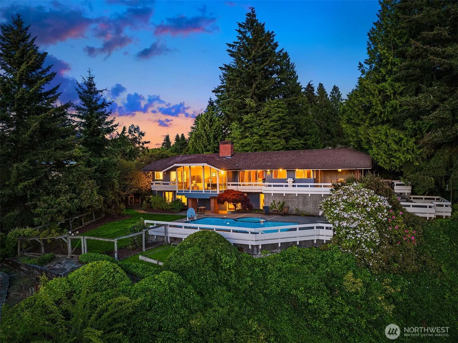 Property photo for 660 Sw 199th Place, Normandy Park