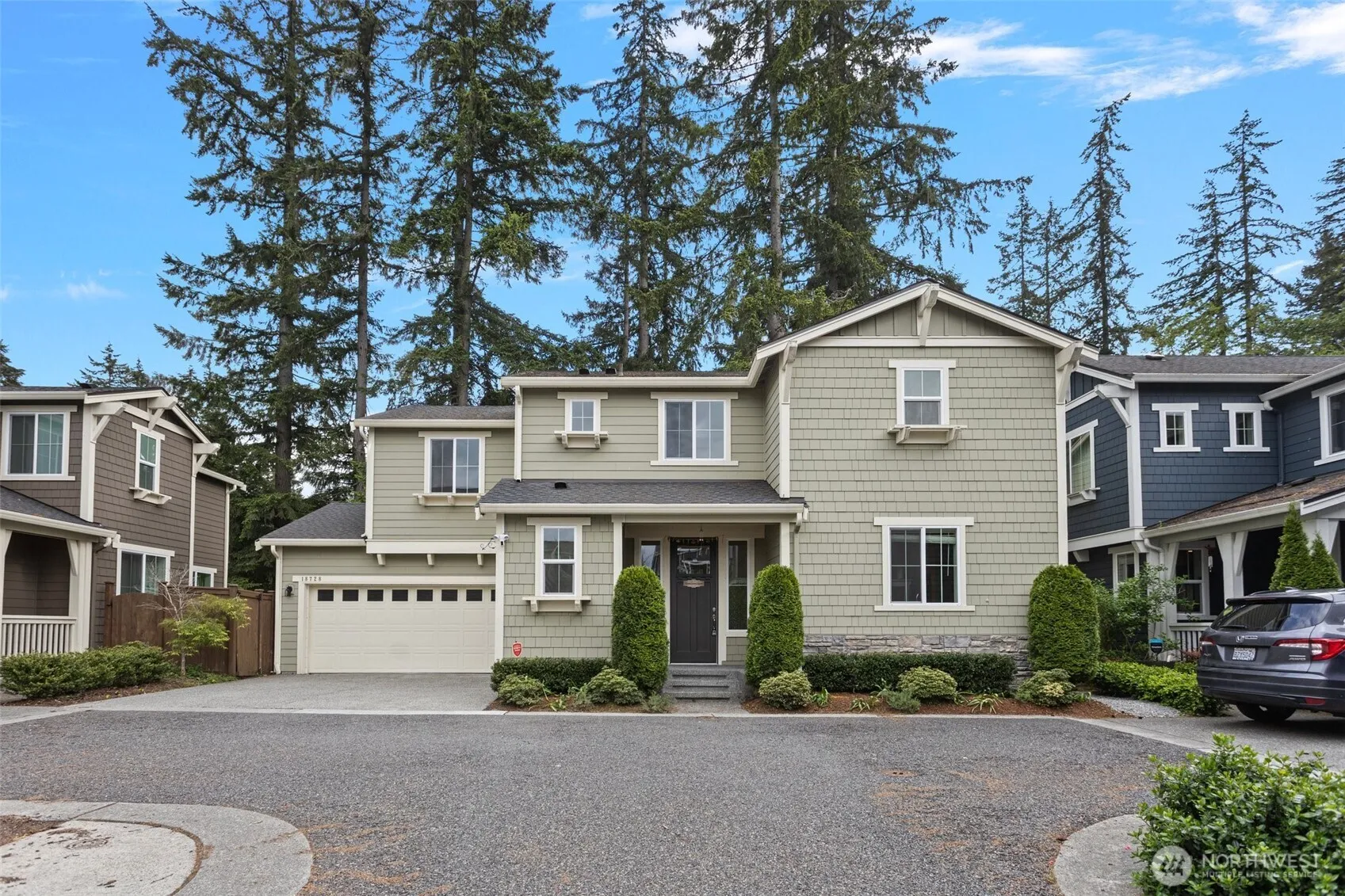 Property photo for 18728 46th Avenue Se, Bothell photo 2