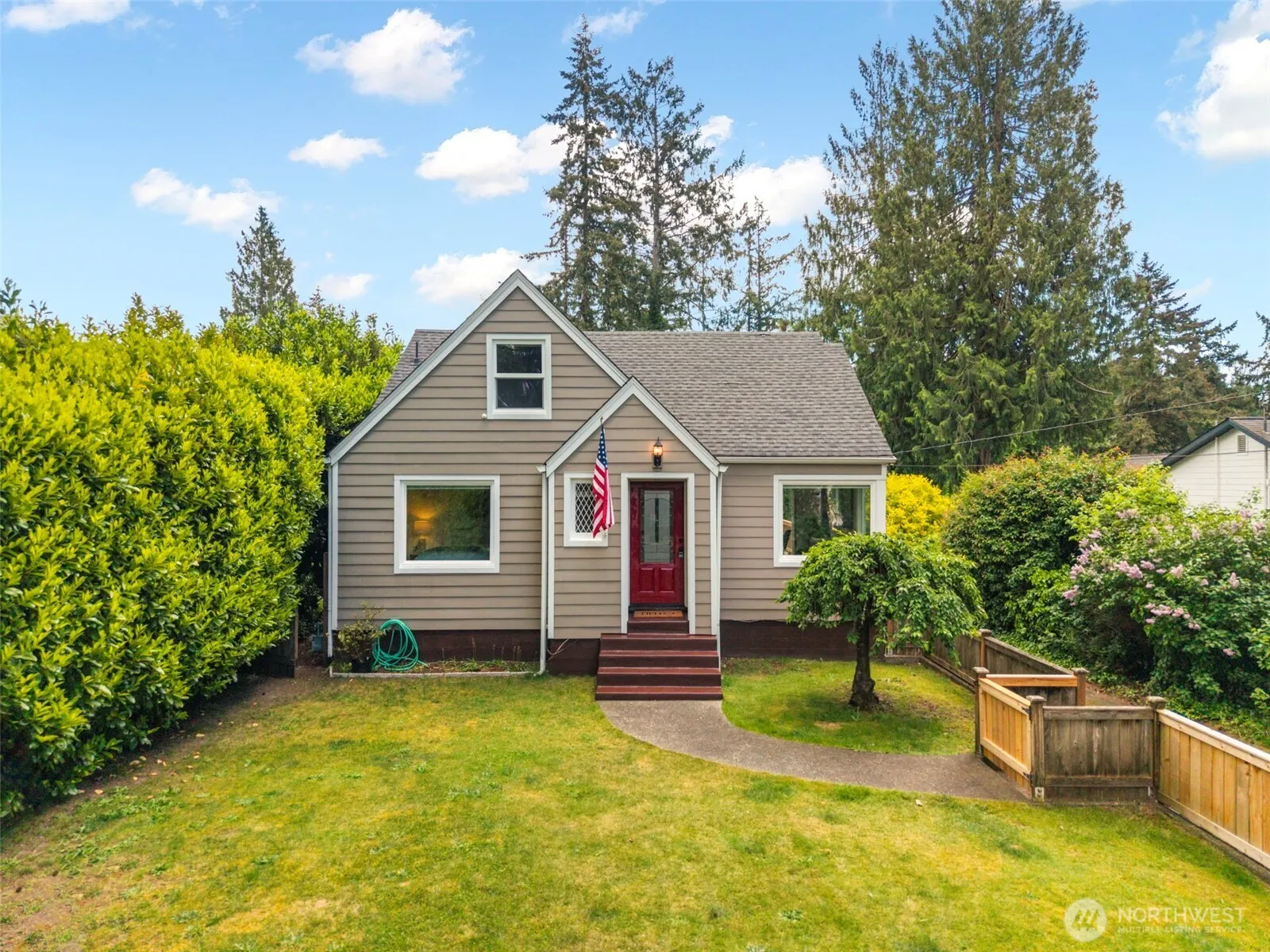 Property photo for 2016 Marine Drive, Bremerton