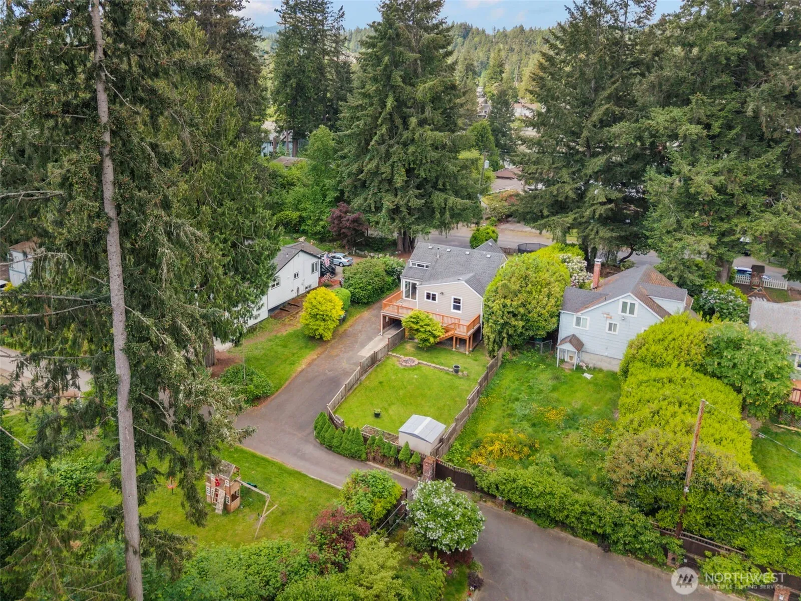 Property photo for 2016 Marine Drive, Bremerton photo 4