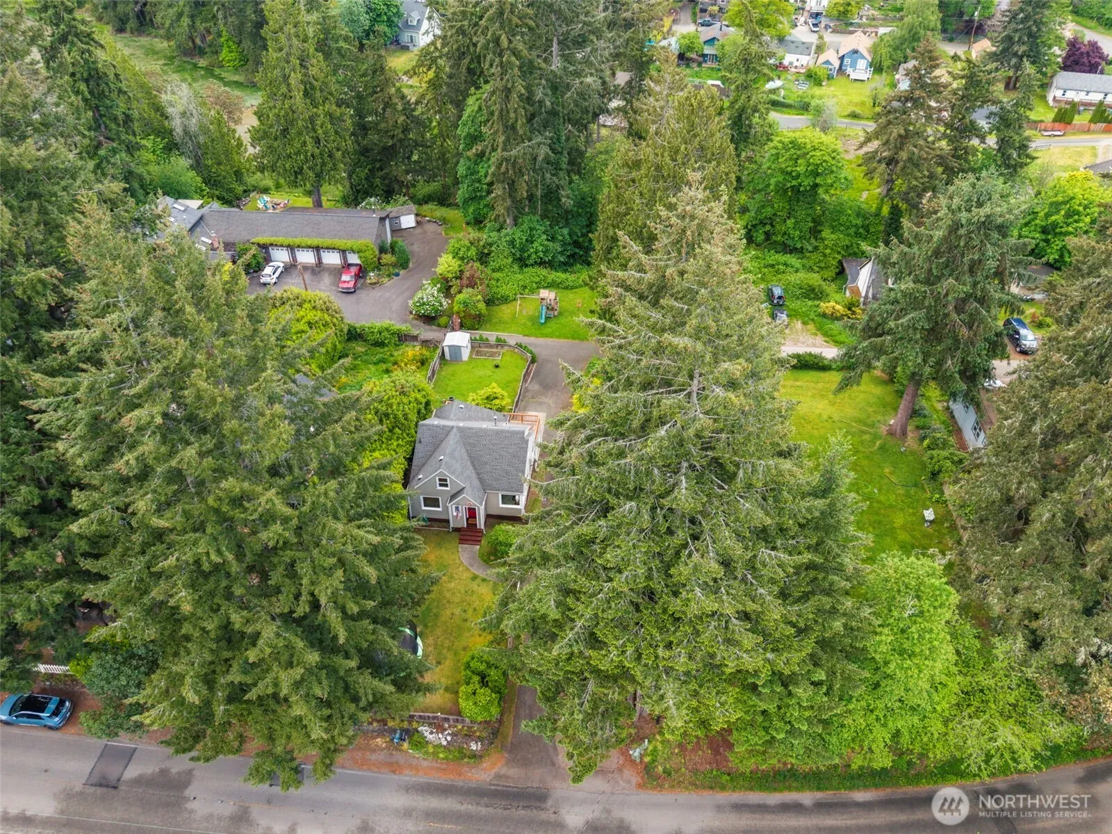 Property photo for 2016 Marine Drive, Bremerton photo 3