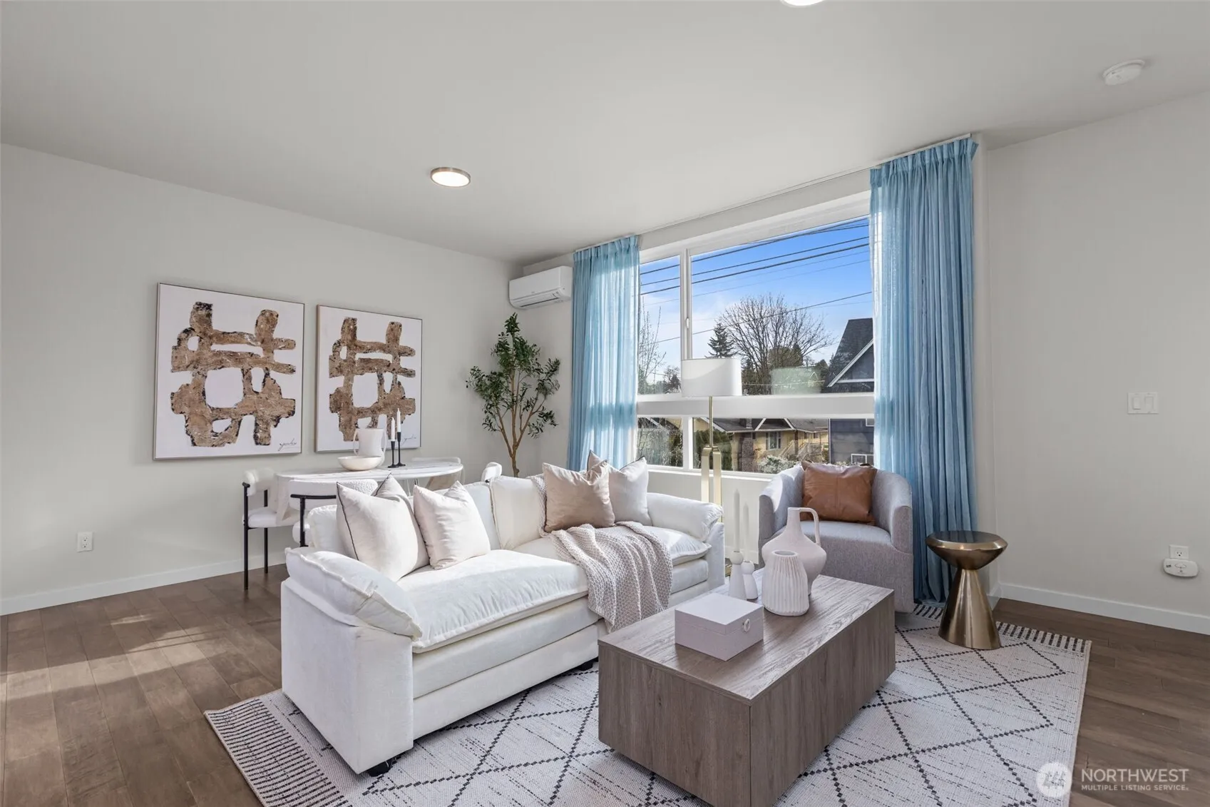 Property photo for 1405 Martin Luther King Jr Way, Seattle