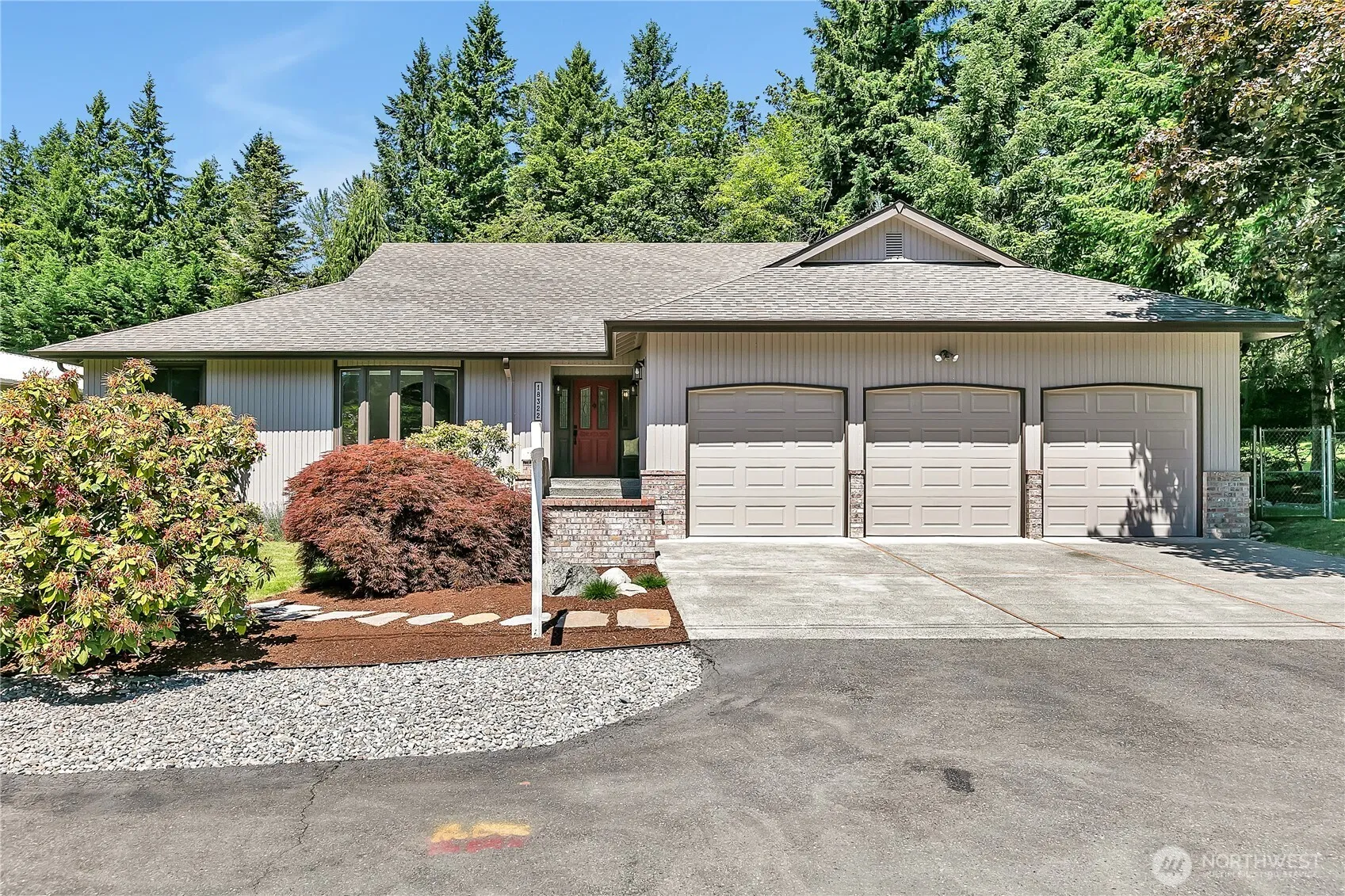 Property photo for 18322 Se 140th Street, Renton photo 2