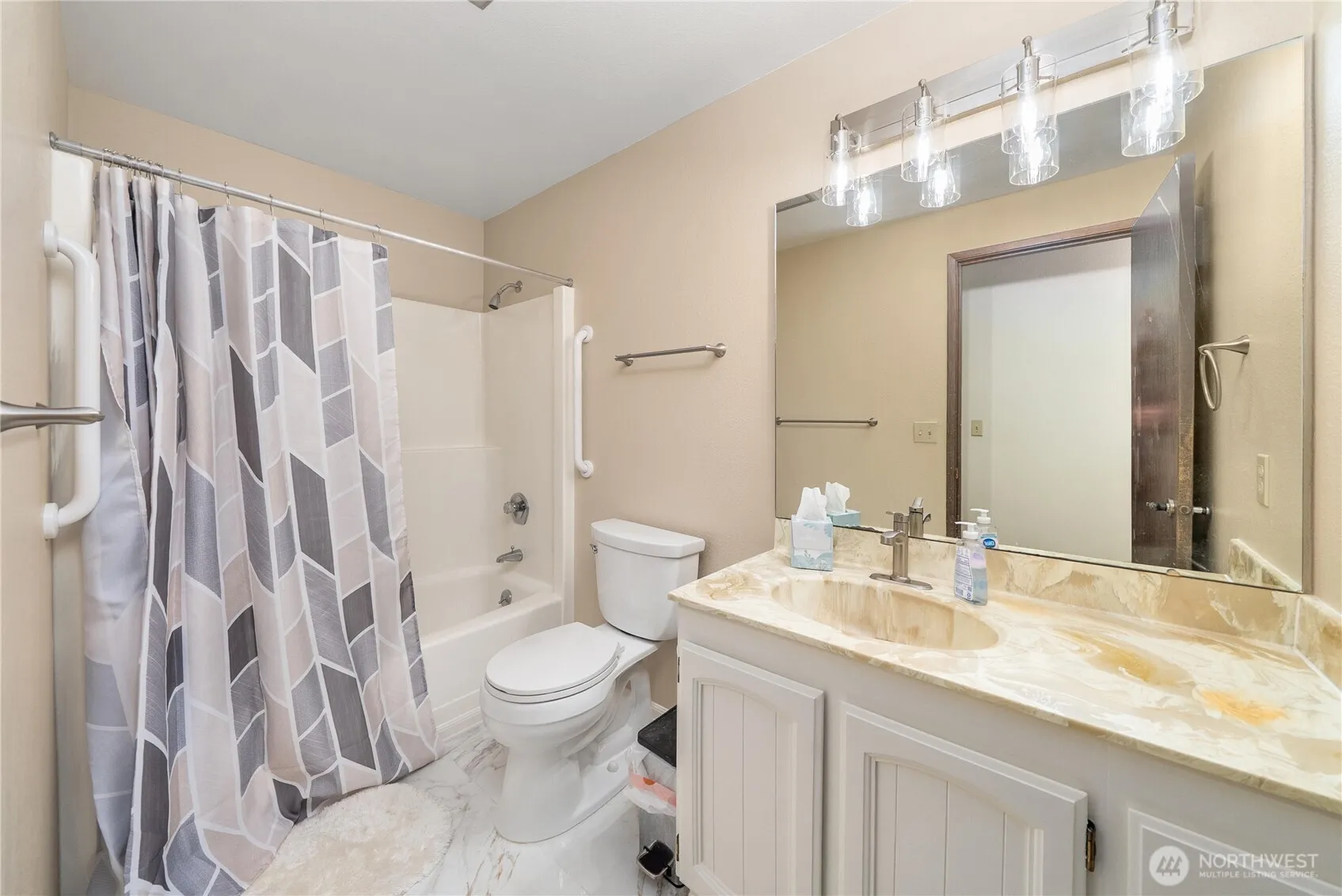 Property photo for 3105 Se Summer Place, Port Orchard photo 5
