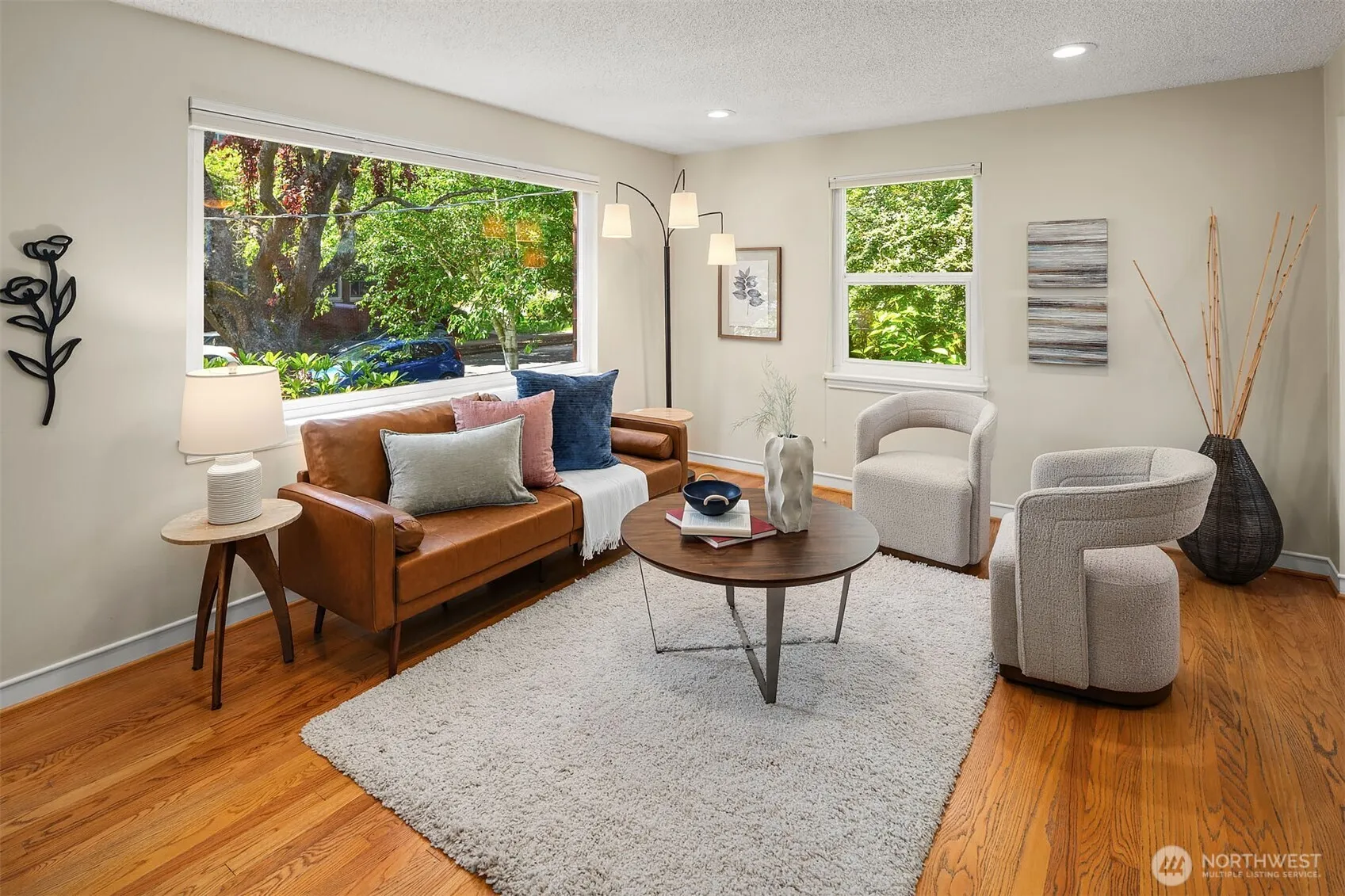 Property photo for 7748 25th Avenue Nw, Seattle photo 3