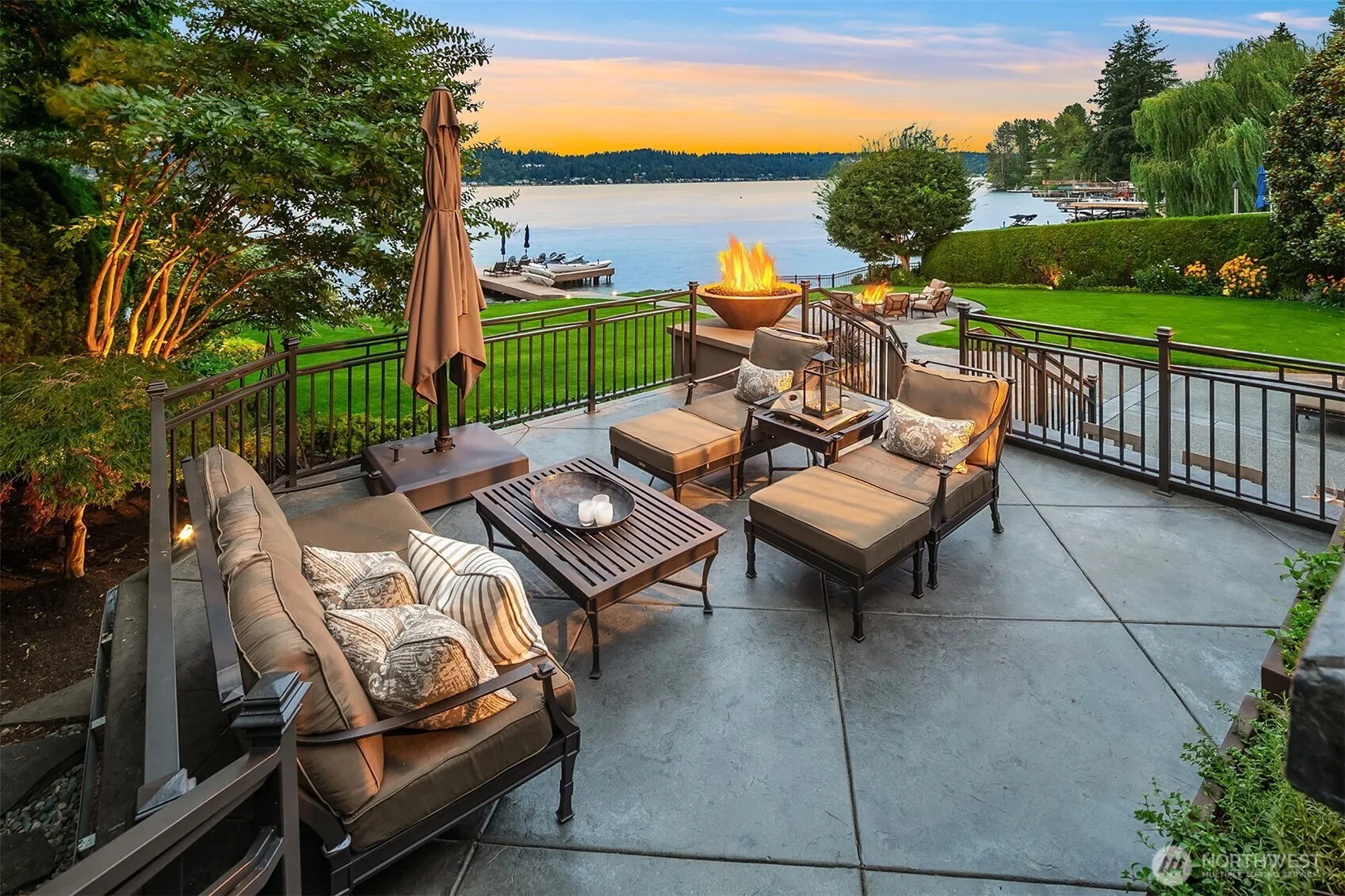 Property photo for 2419 E Lake Sammamish Place Se, Sammamish