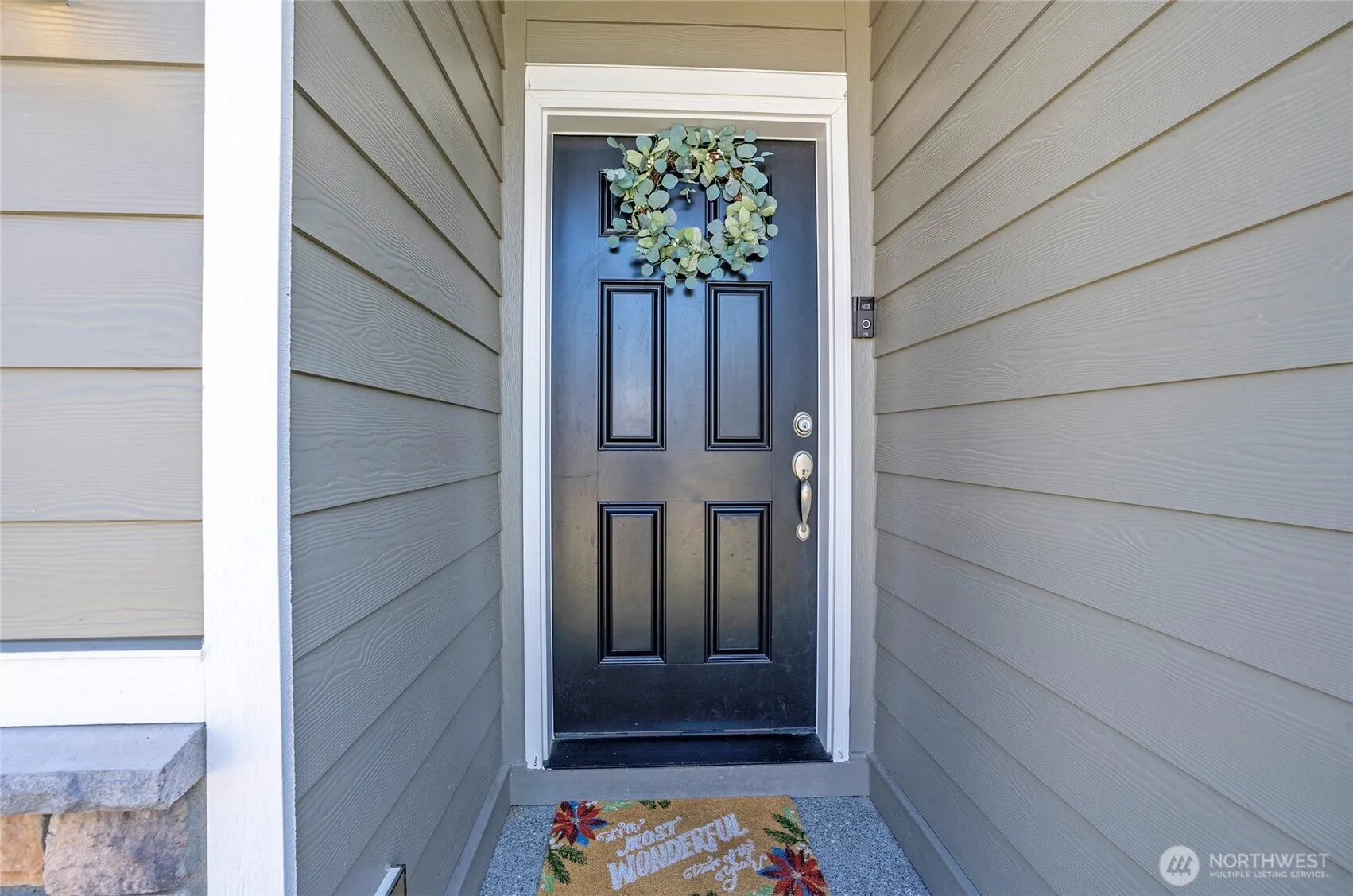 Property photo for 19107 Lipoma Avenue E, Puyallup photo 2