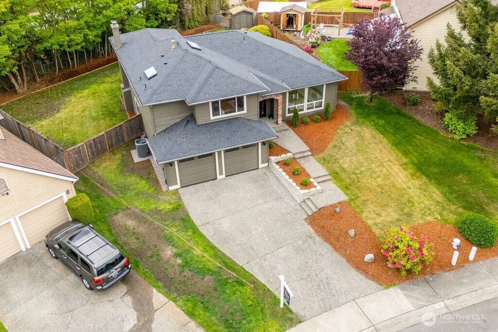 Property photo for 20927 103rd Avenue Se, Kent photo 4