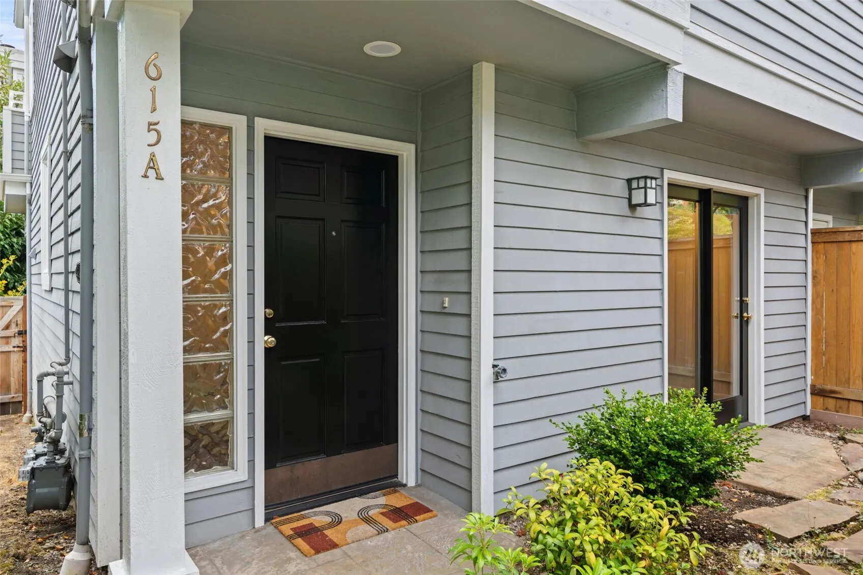 Property photo for 615 Federal Avenue E #a, Seattle
