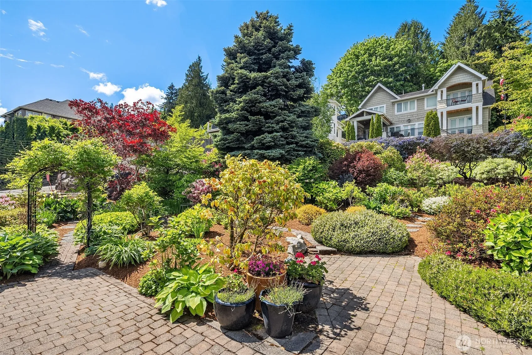 Property photo for 8515 Ne Juanita Drive, Kirkland photo 5