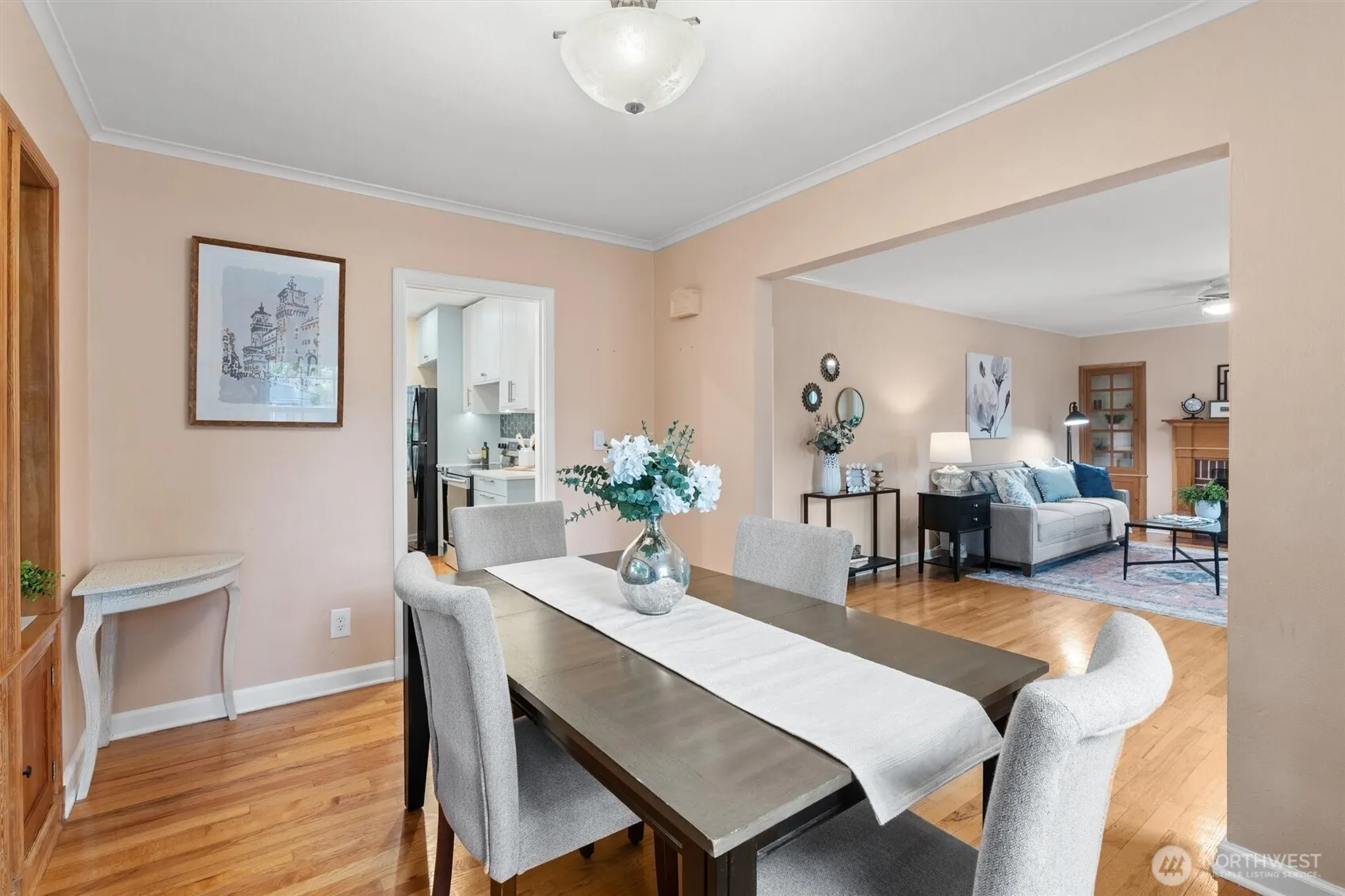 Property photo for 10727 20th Avenue Ne, Seattle photo 5