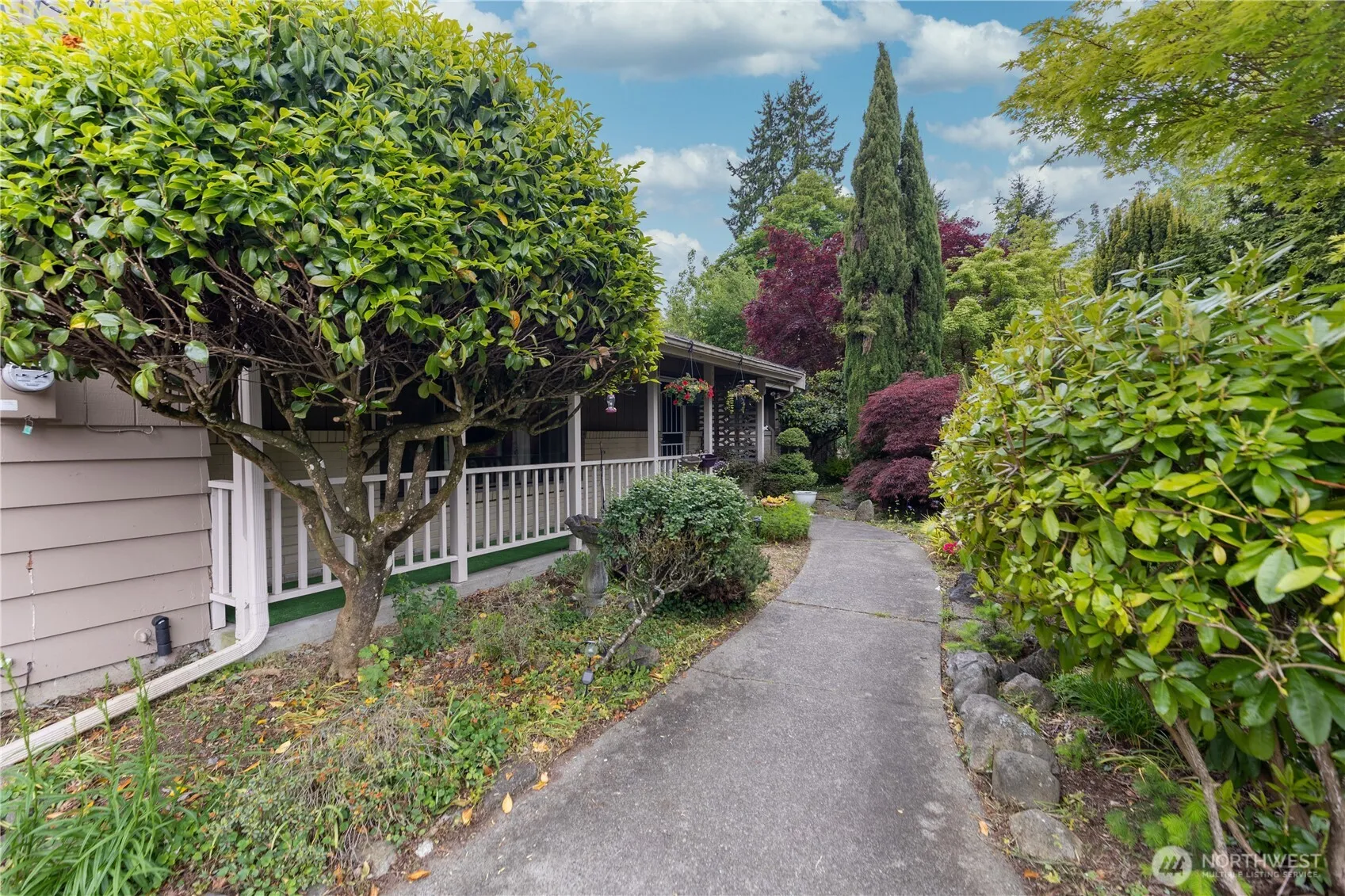 Property photo for 10517 109th Avenue Sw, Tacoma photo 3
