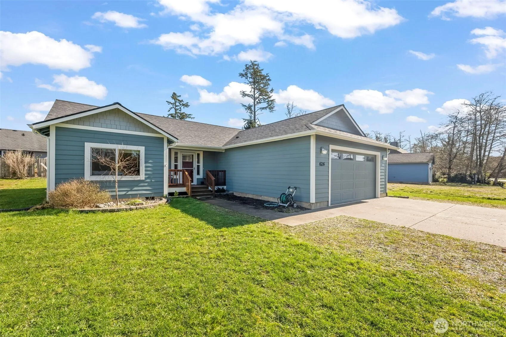 Property photo for 626 Duck Lake Drive Se, Ocean Shores photo 2